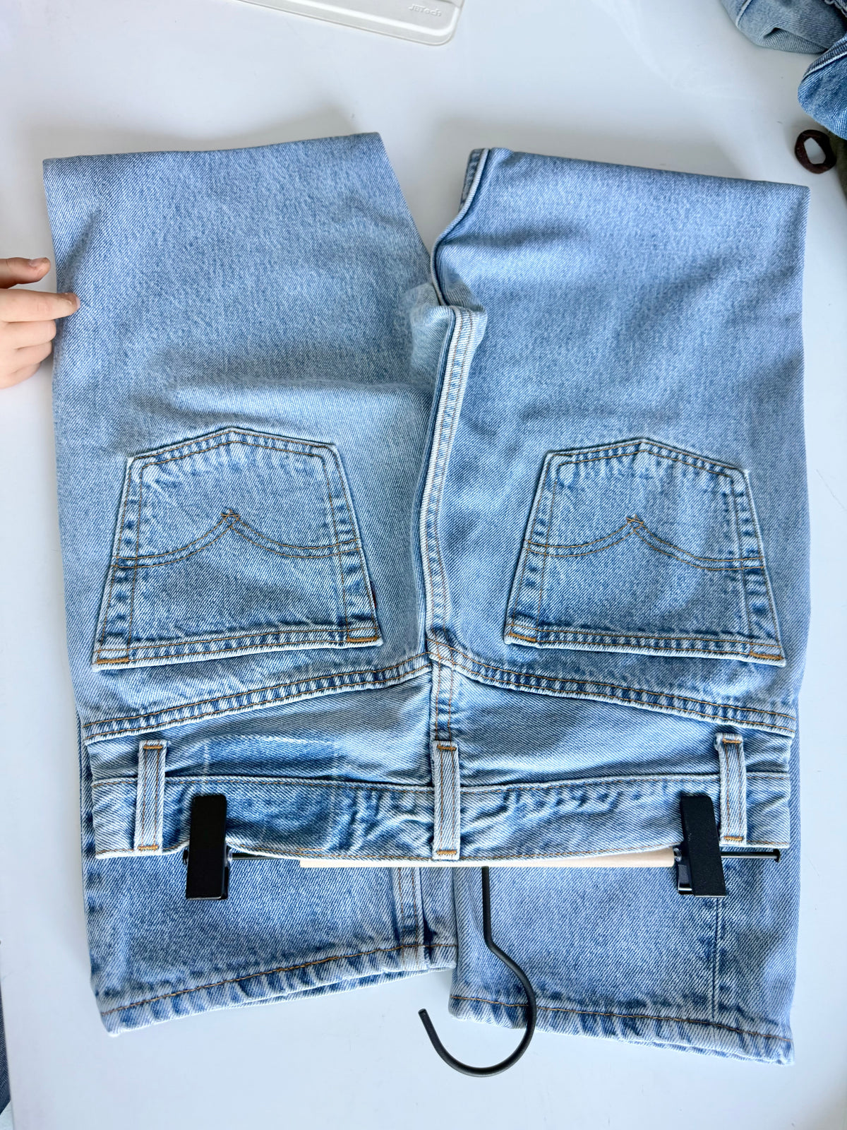 W27 L29 vintage Levis 501 light blue faded 26/27” measured waist 90s USA levis 501s slim hips