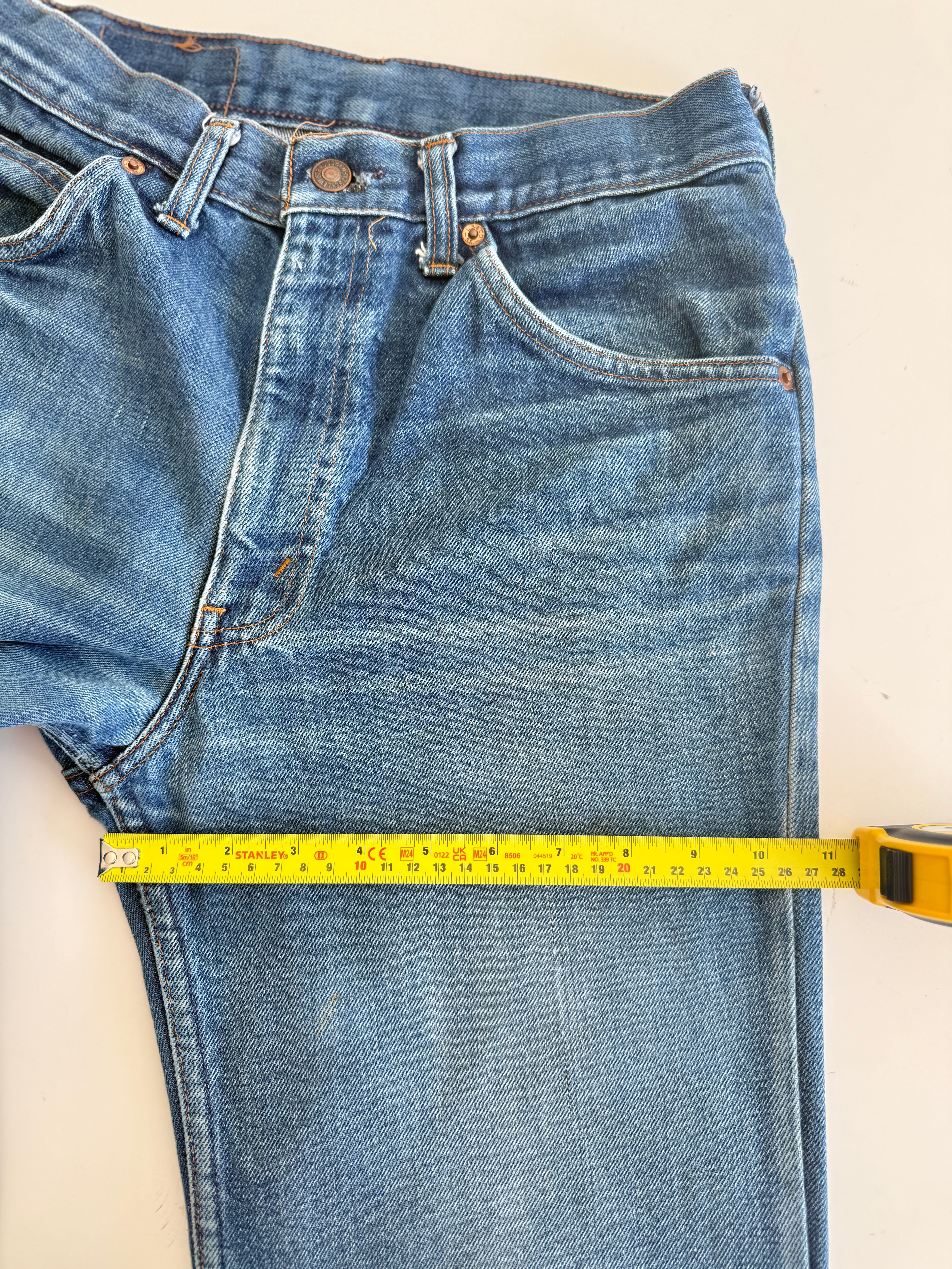 W28 L31 vintage Levis 630 27-28” measured dark blue denim 80s/90s  630s