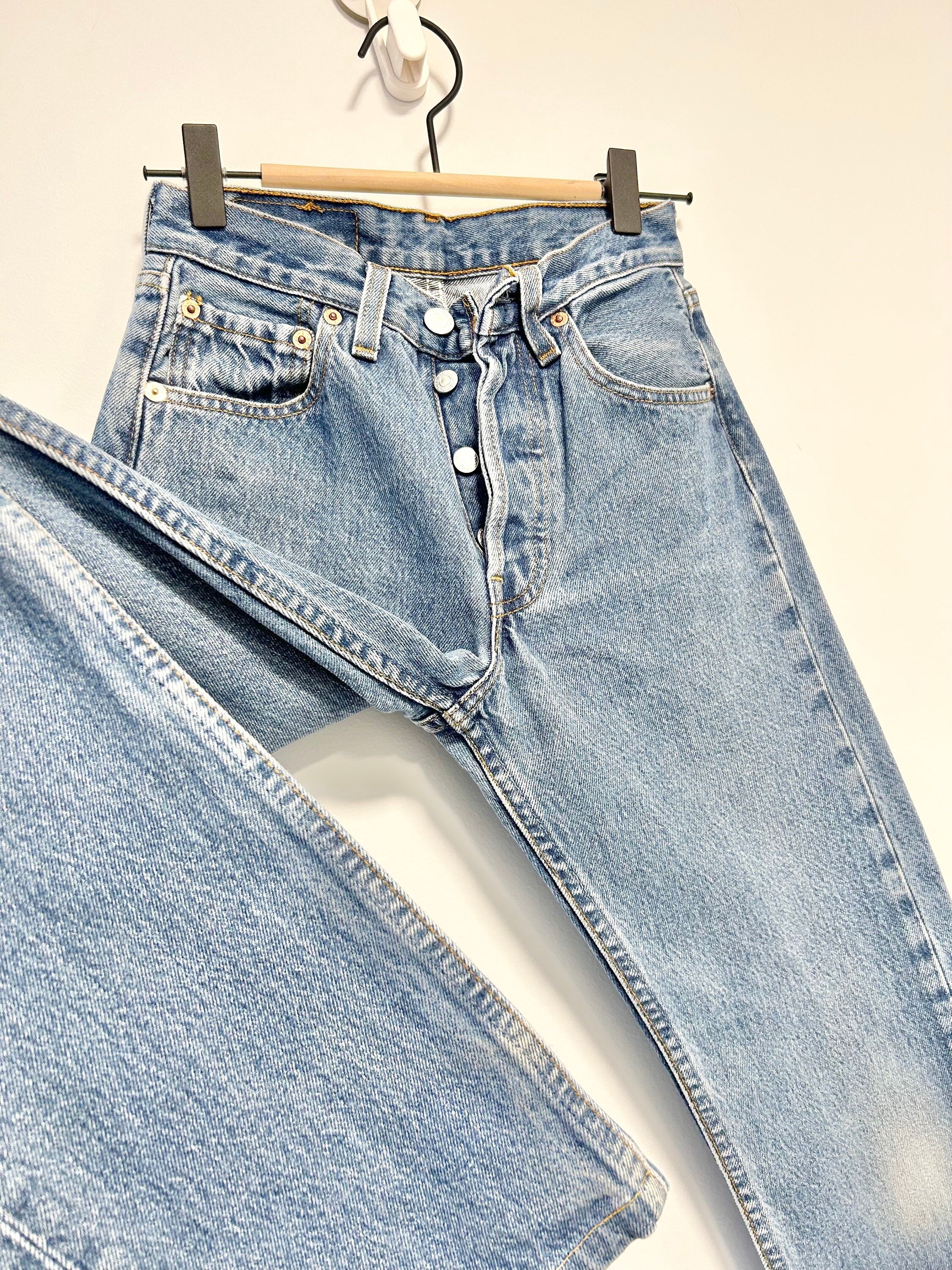 Levis 501 jeans w23 L27 medium blue denim faded blue wash light blue 501 vintage 501s