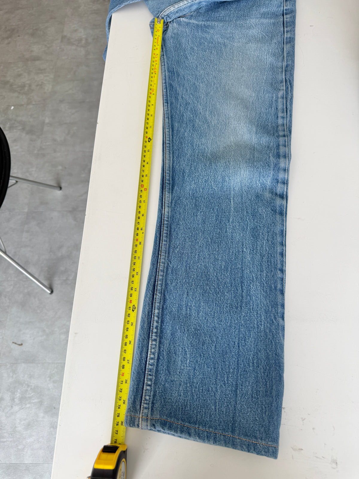 W30 L30 vintage Levis 501 dark faded blue 29/30” measured waist 501s 90s USA