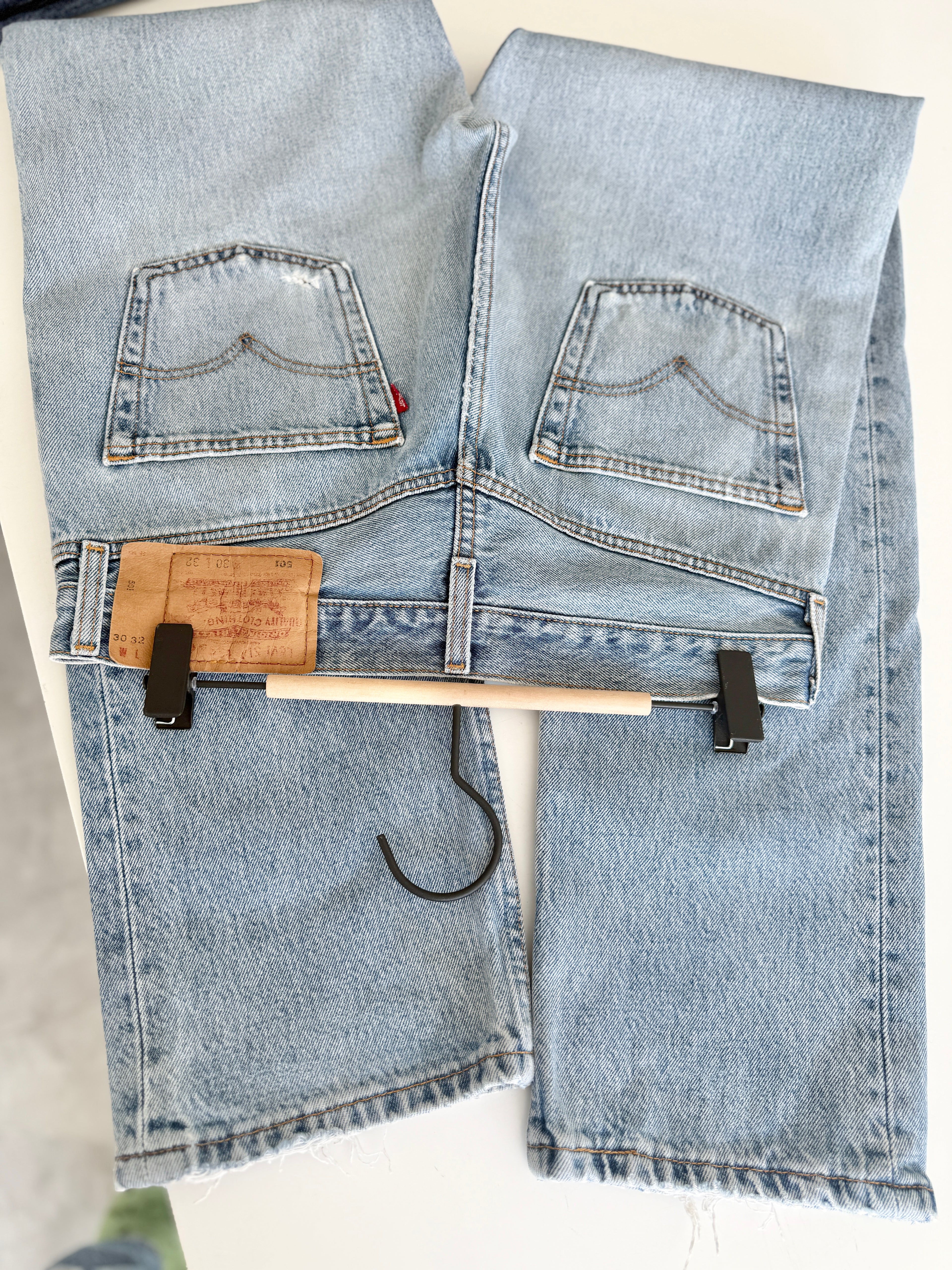 W29 L31 vintage Levis 501 28-29” measured light faded blue denim y2k levi’s 501s