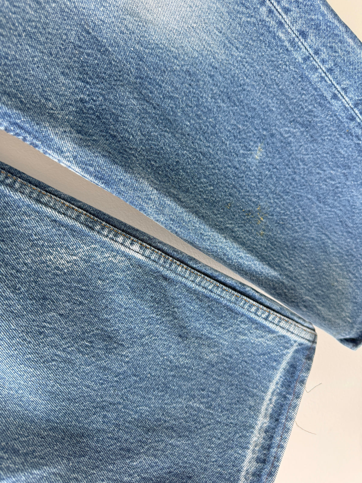 W29 L29 vintage Levis 501 dark faded blue 28/29” measured waist 501s 90s USA
