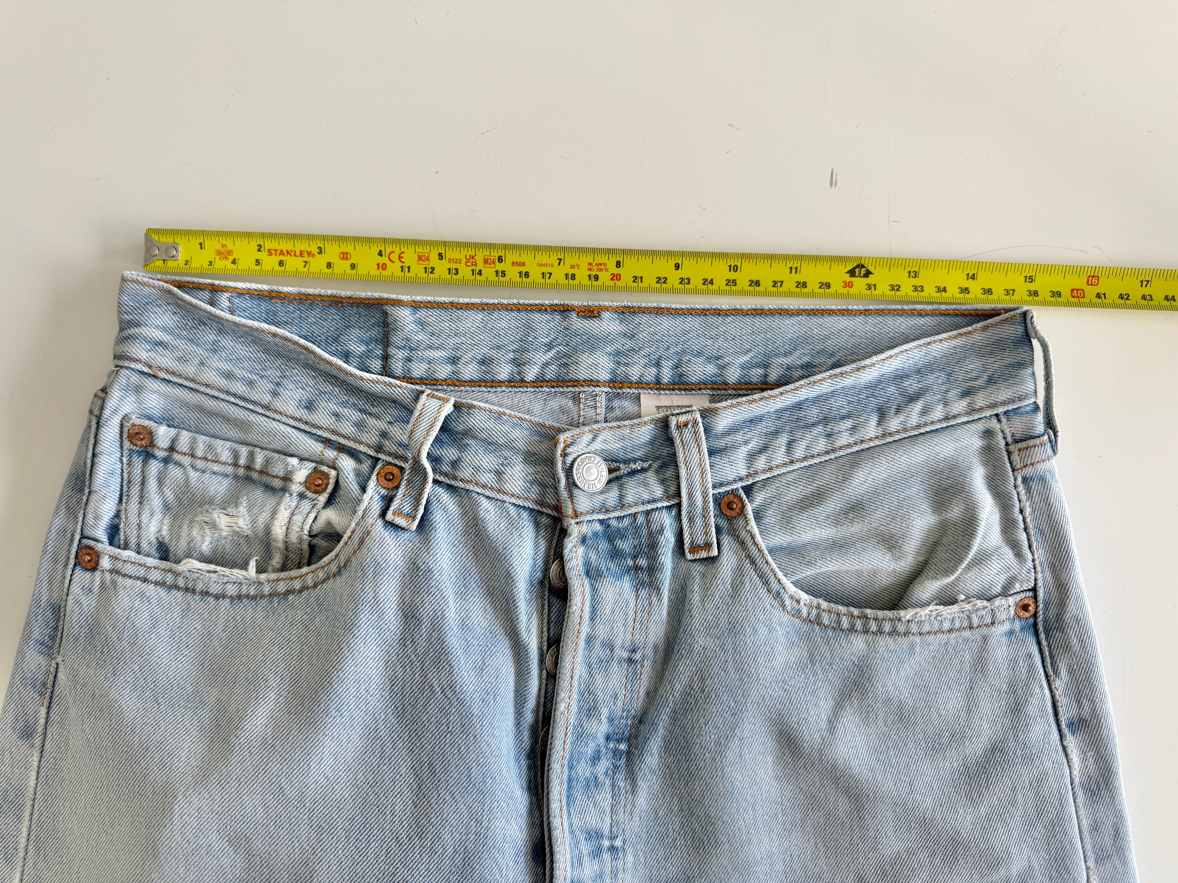 W30 L31 vintage Levis 501 29/30” light blue Levi’s 501s destroyed but beautiful denim