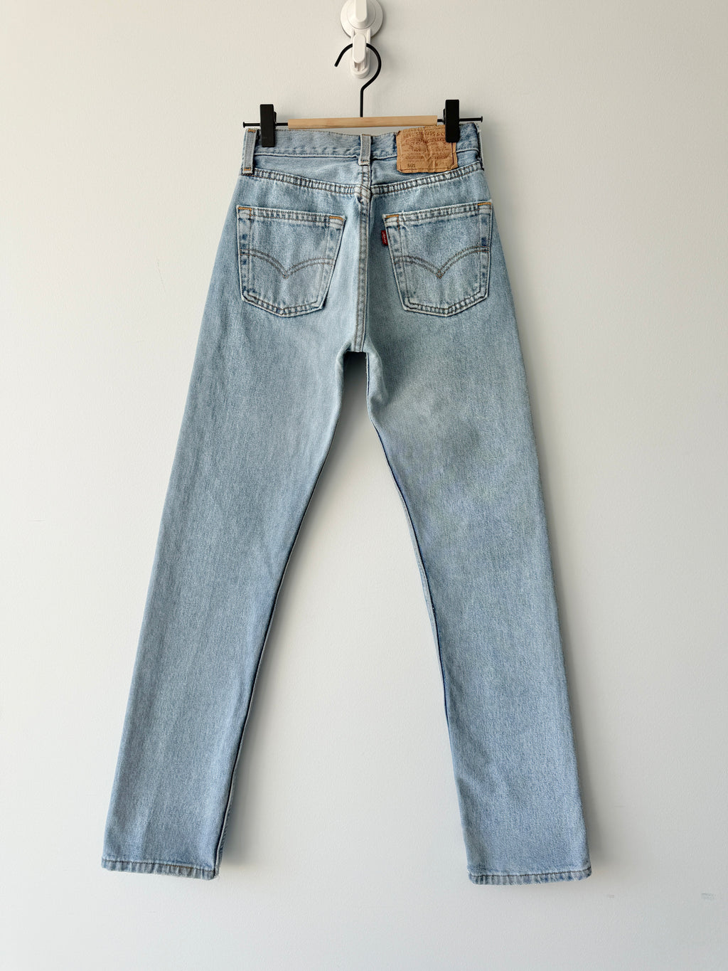 W23 L30 vintage Levis 501 22-23”measured light blue 90s USA 501s