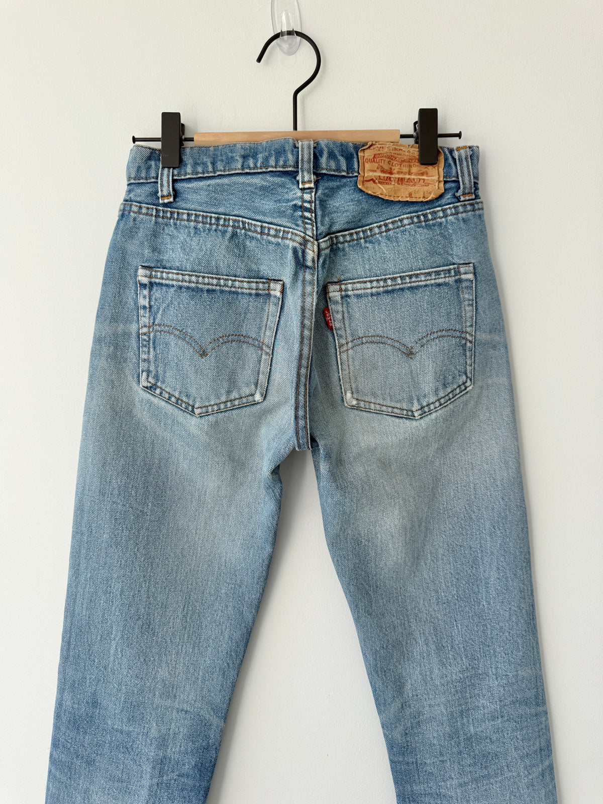 Re done - W25 L31 vintage Levis 501 24/25” measured whiskers medium blue 80s 501s