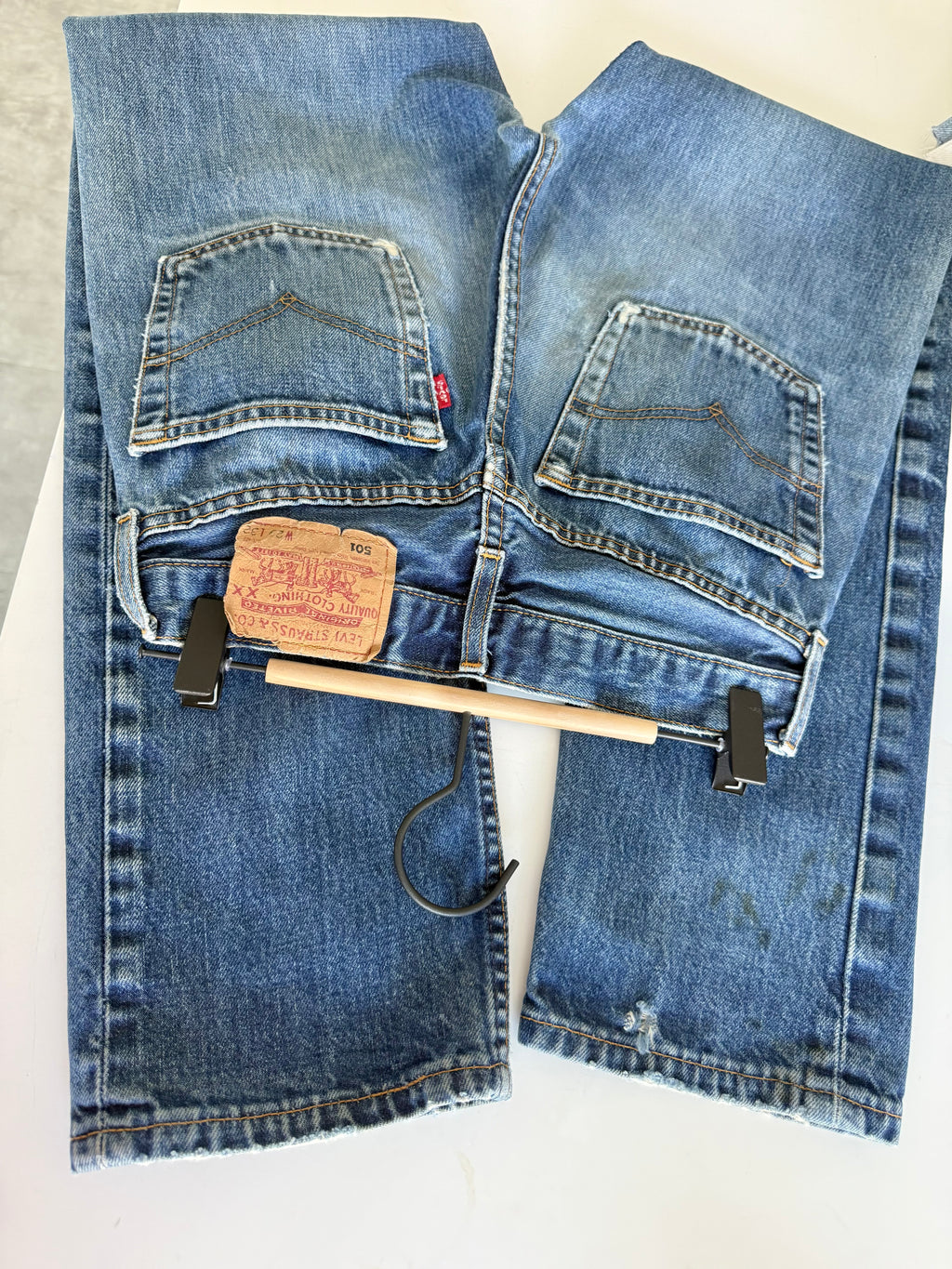 W26 L30 vintage Levis 501 dark blue 25/26” measured waist Y2K levis 501s