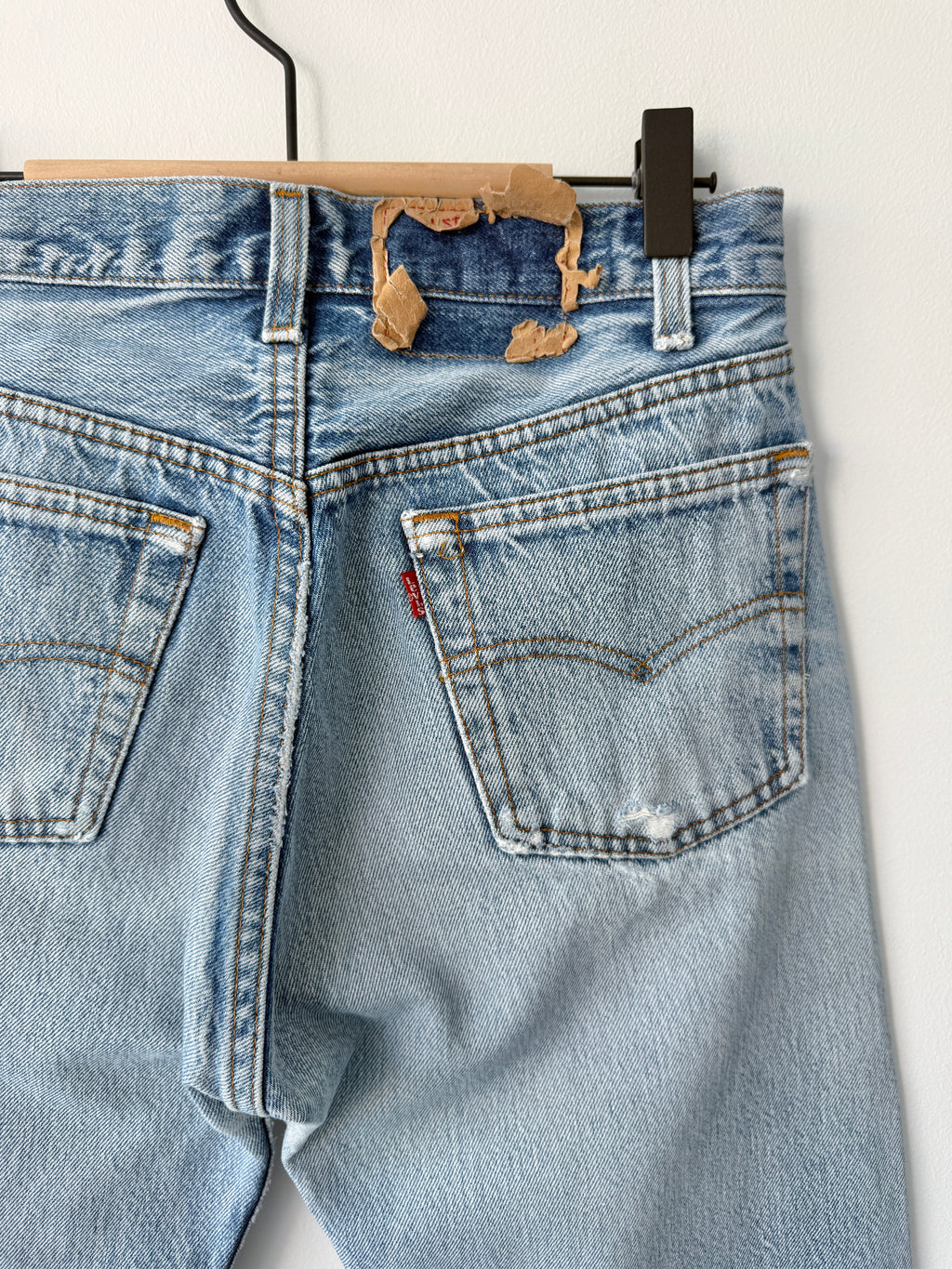 W27 L28 vintage Levis 501 light faded blue 26/27” measured waist 501s early 90s USA