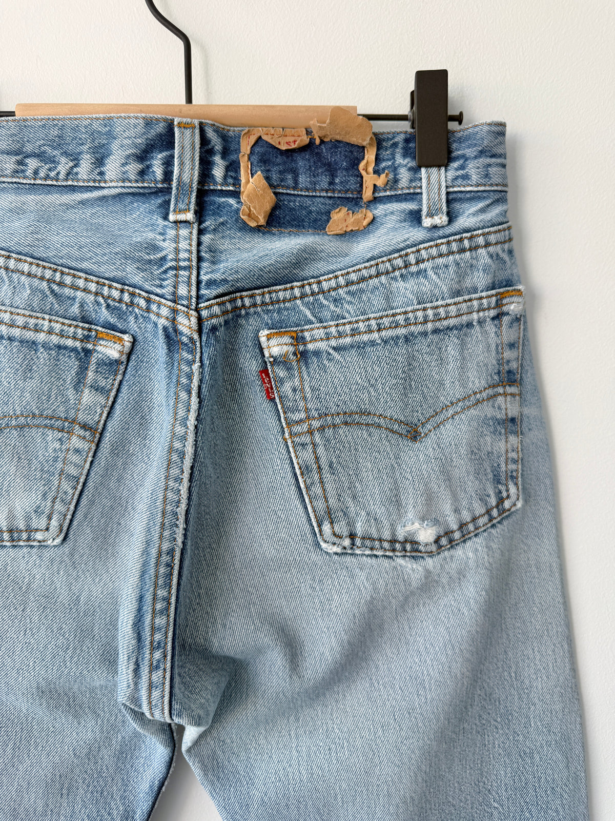 W27 L28 vintage Levis 501 light faded blue 26/27” measured waist 501s early 90s USA