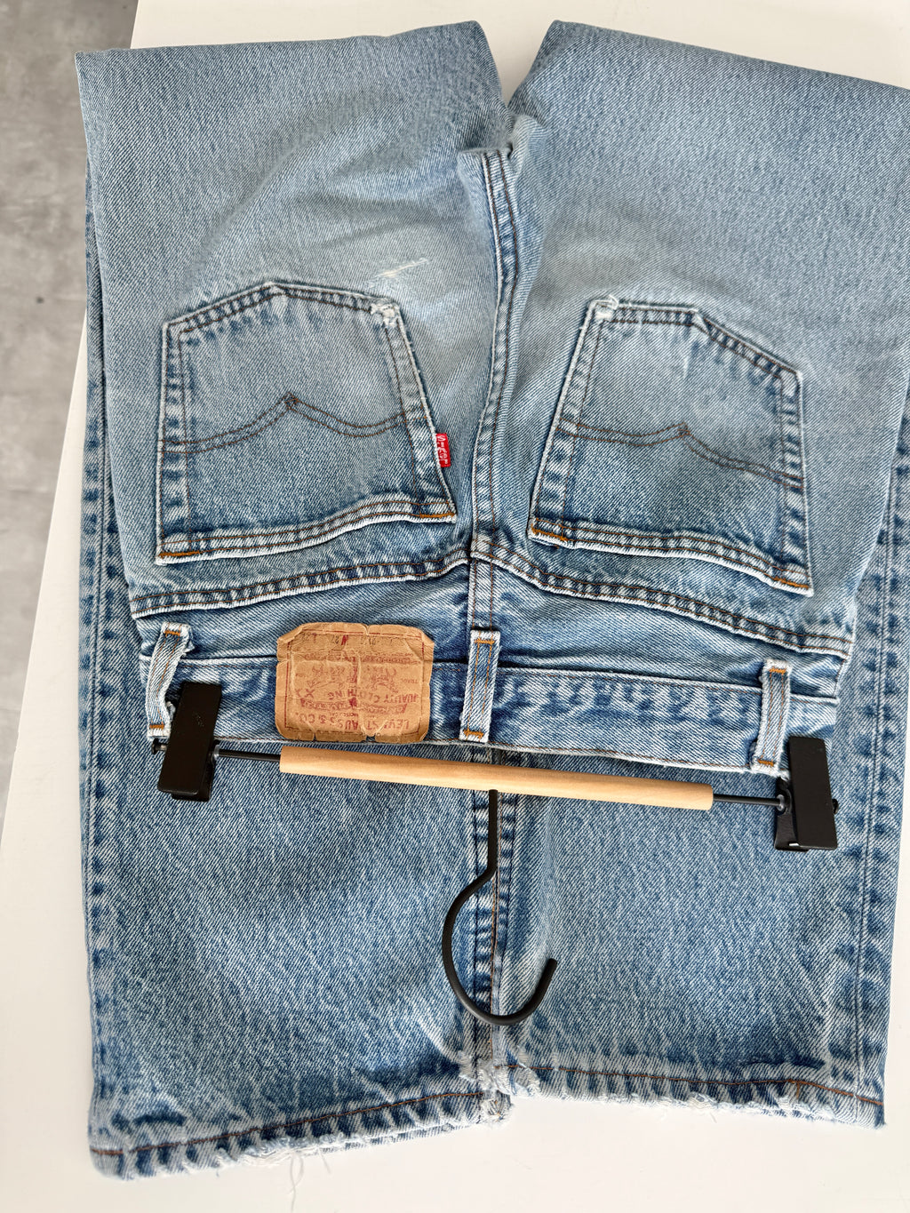 Soft W24 L28 vintage Levis 701s 23/24” measured light blue faded 80s USA 701s