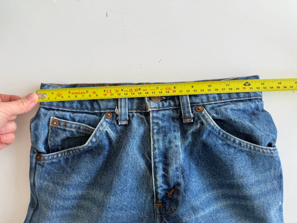 W25 L32 vintage Levis 630 02 17 dark blue fold lines  24/25” measured waist 630s USA 80s slim hips