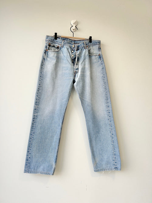 Levis 501 vintage w34 L28 Levi’s light blue faded straight leg 501 vintage Levi’s 501