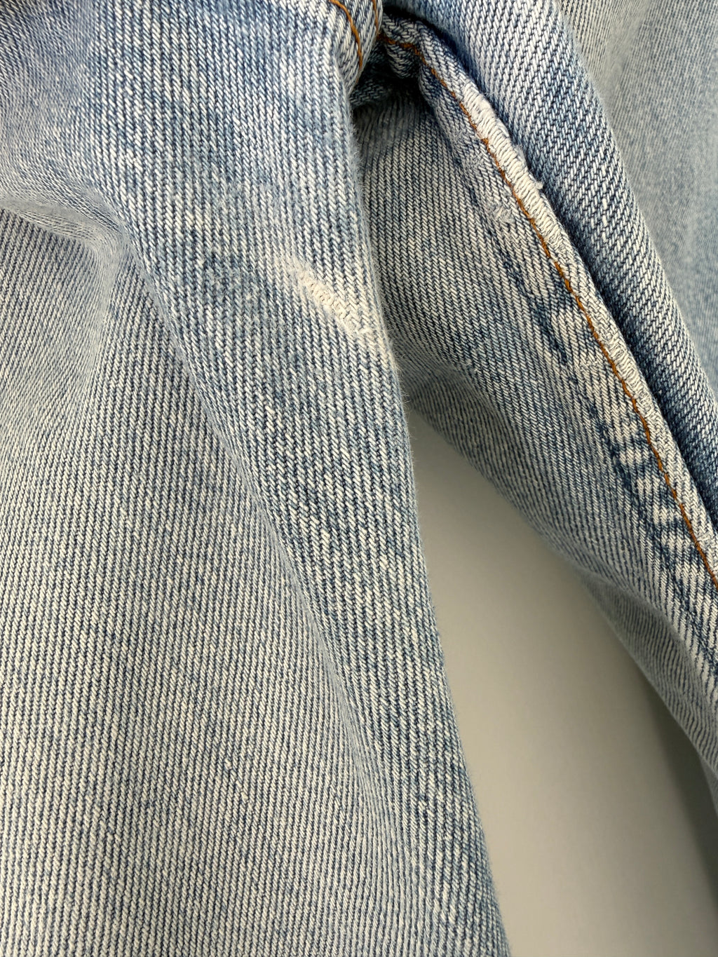 W27 L31 vintage Levis 501 26/27” measured waist medium light blue 501s Y2K nl