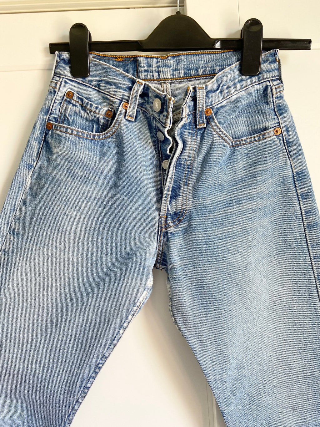 Vintage Levi’s 501 w24 waist made in France