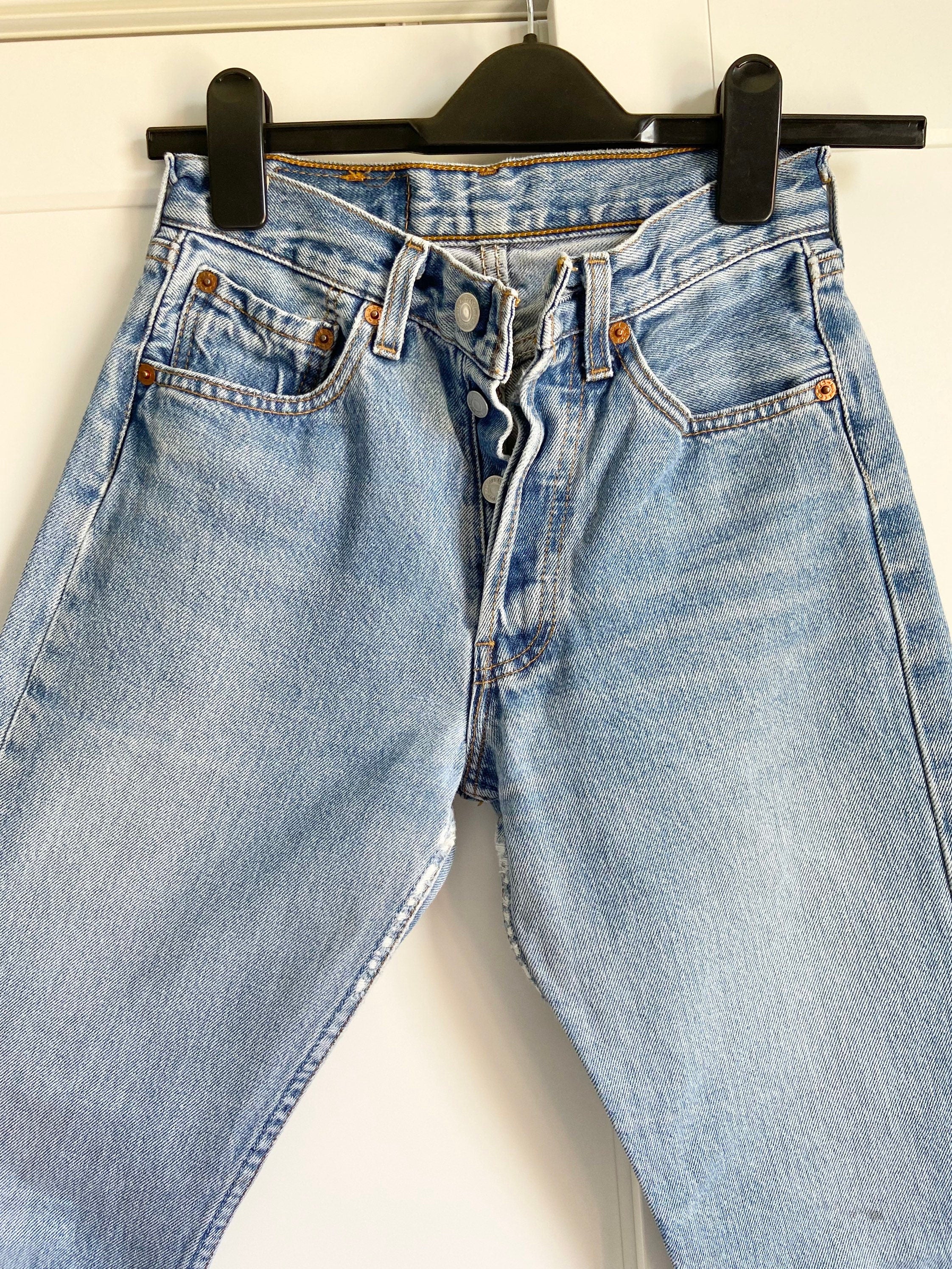 Vintage Levi’s 501 w24 waist made in France