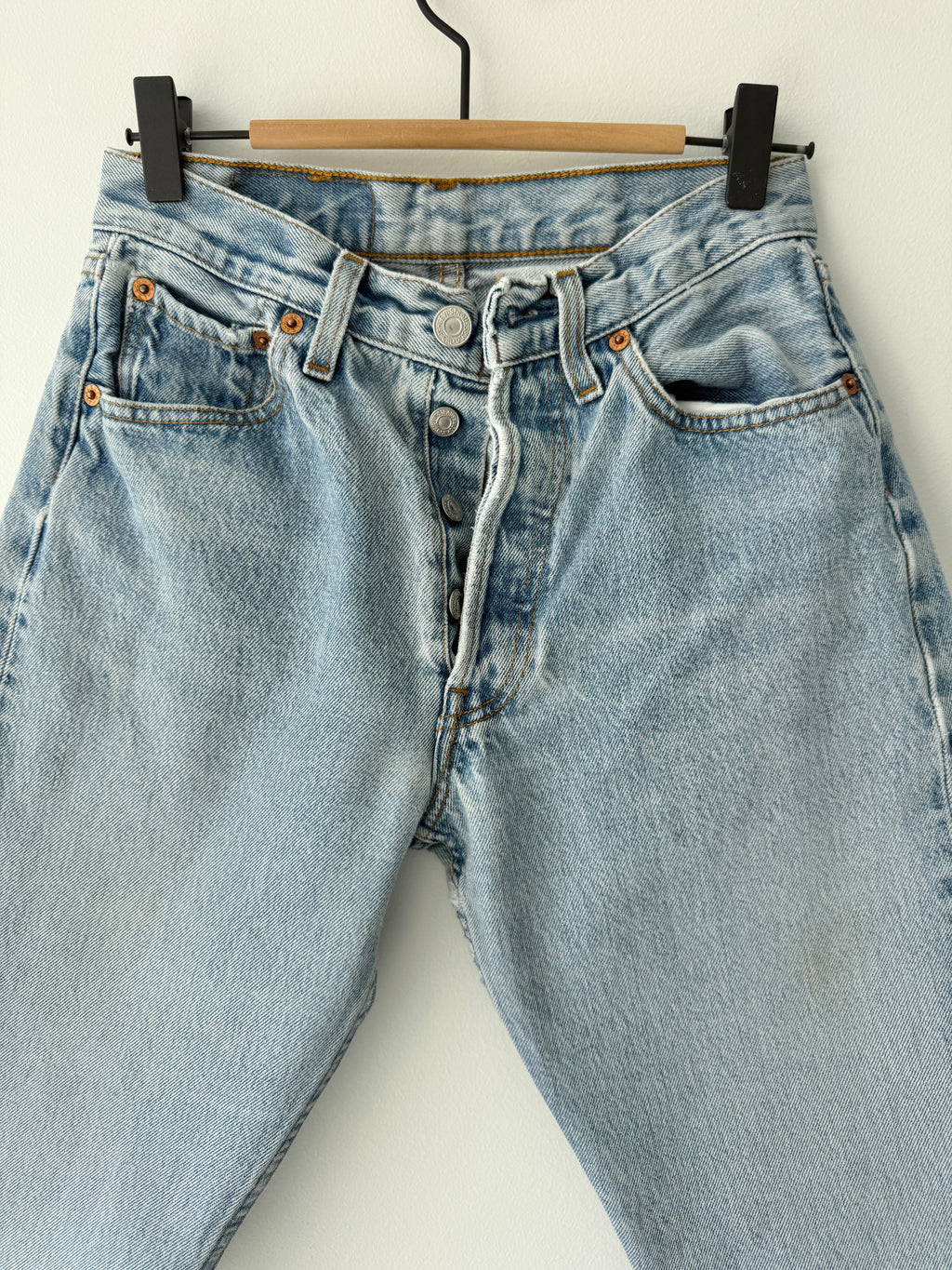 Soft shorts W25 L13 vintage Levis 501 24/25” measured waist light faded blue 501s amazing fade 90s denim