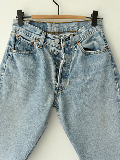 Soft shorts W25 L13 vintage Levis 501 24/25” measured waist light faded blue 501s amazing fade 90s denim