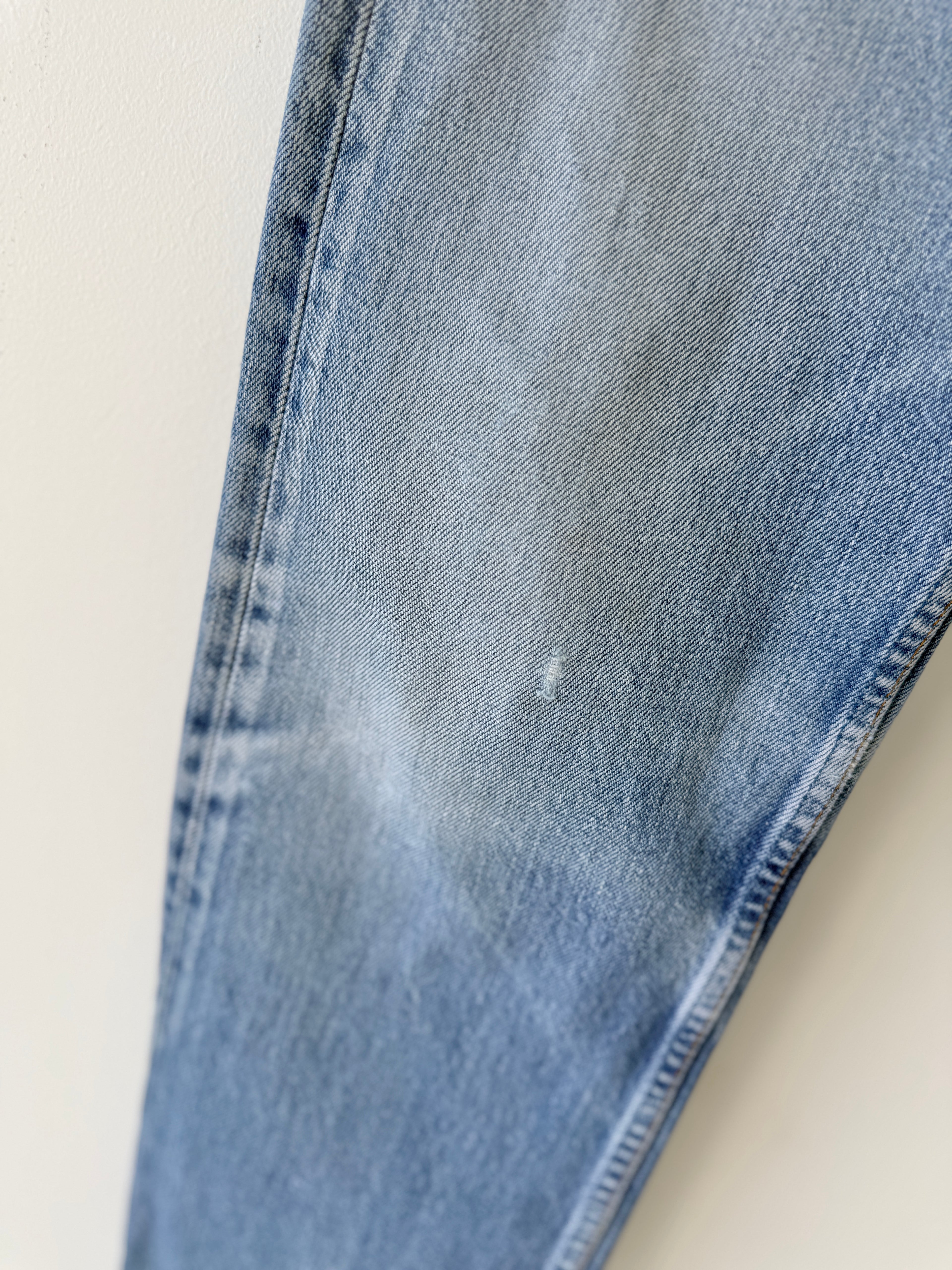 W28 L30 vintage Levis 501 27-28” measured medium faded blue 90’s levi’s 501s