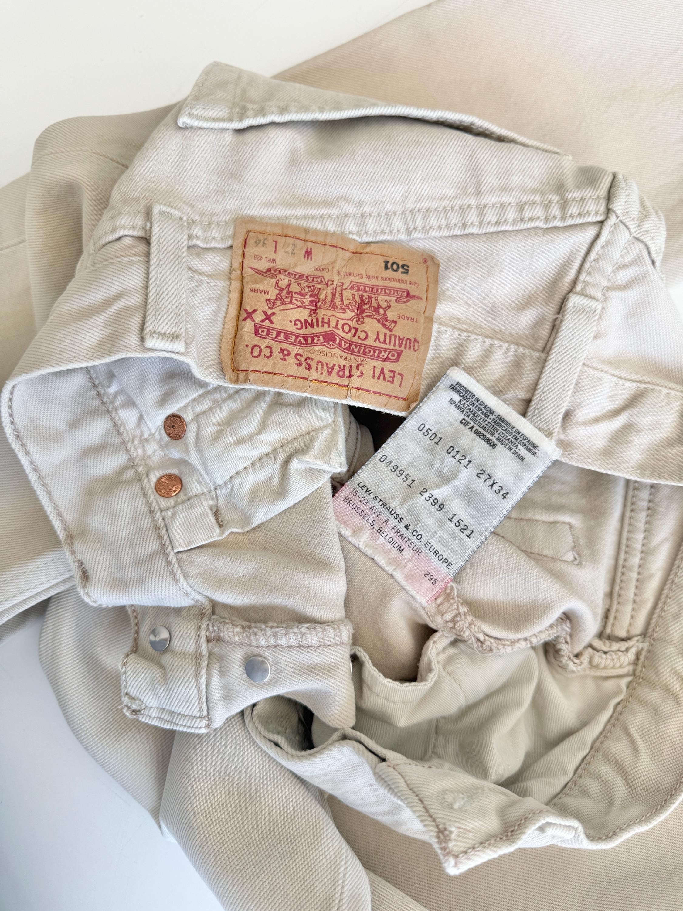 W25 L30 Levis 501 vintage 24-25” measured waist beige made in Spain 90s
