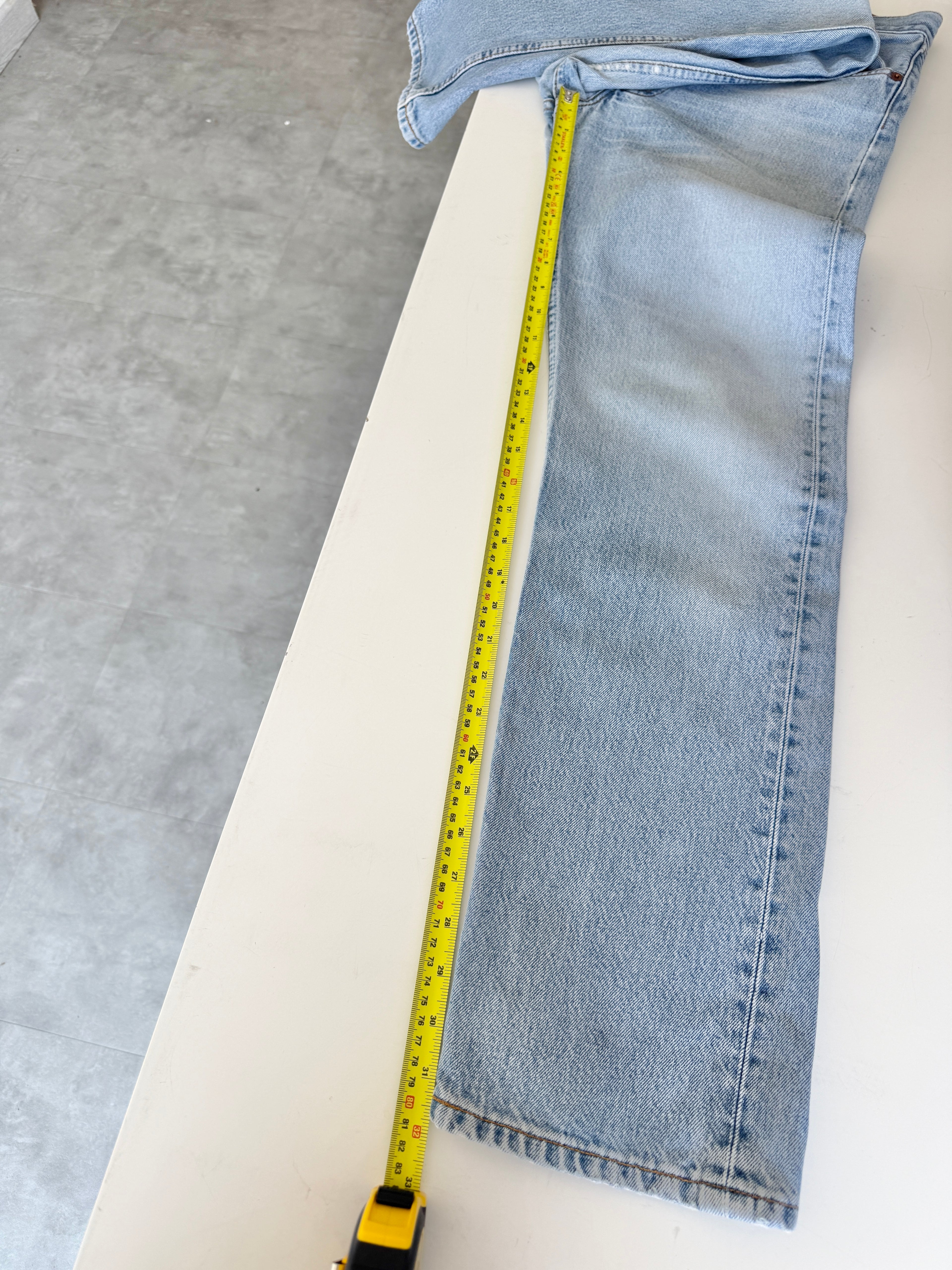W29 L32 vintage Levis 501 28/29” light blue Levi’s 501s 90s
