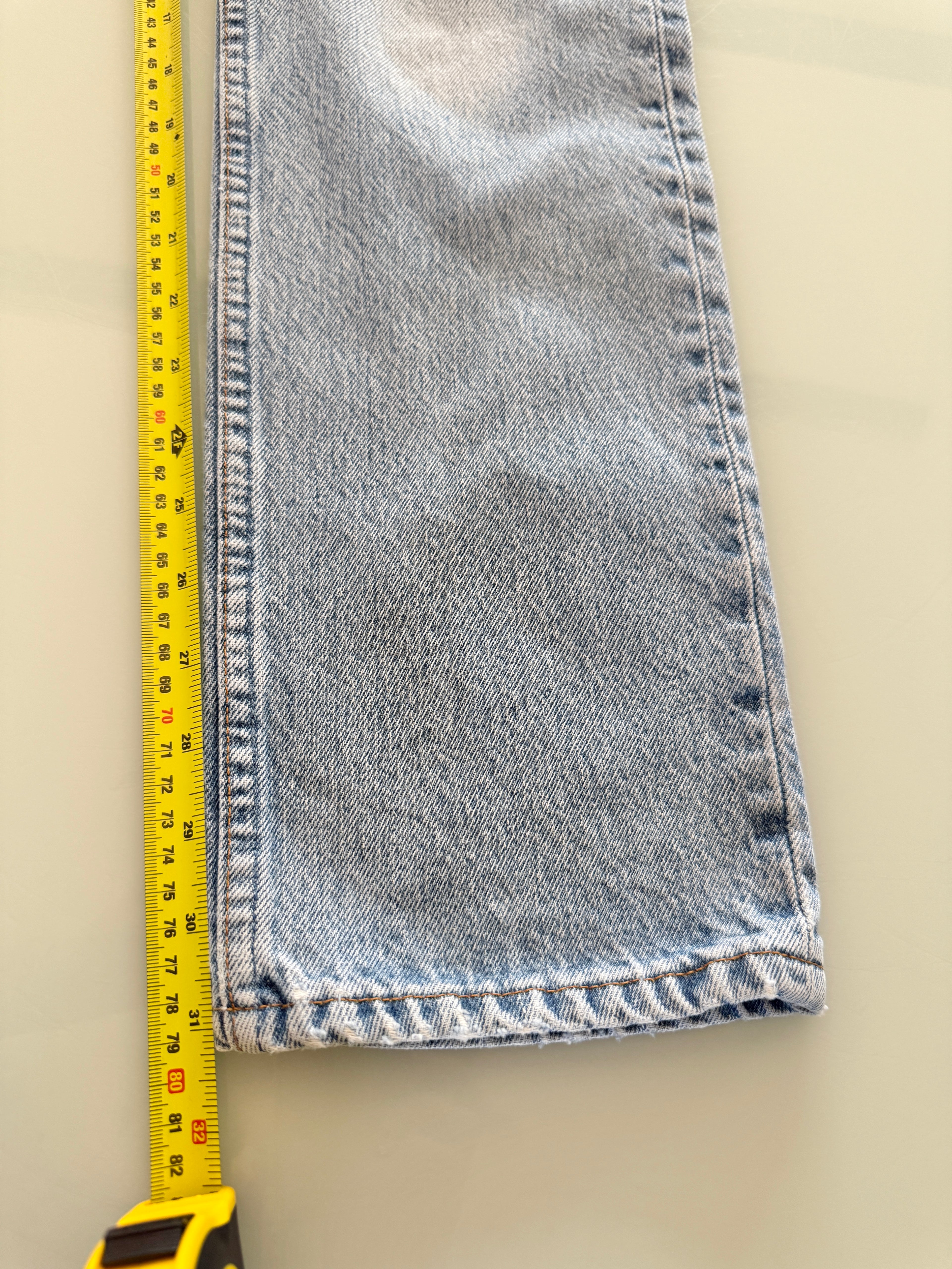 W25 L31 vintage Levis 501 25” measured light medium blue 90s Levi’s 501s USA re done