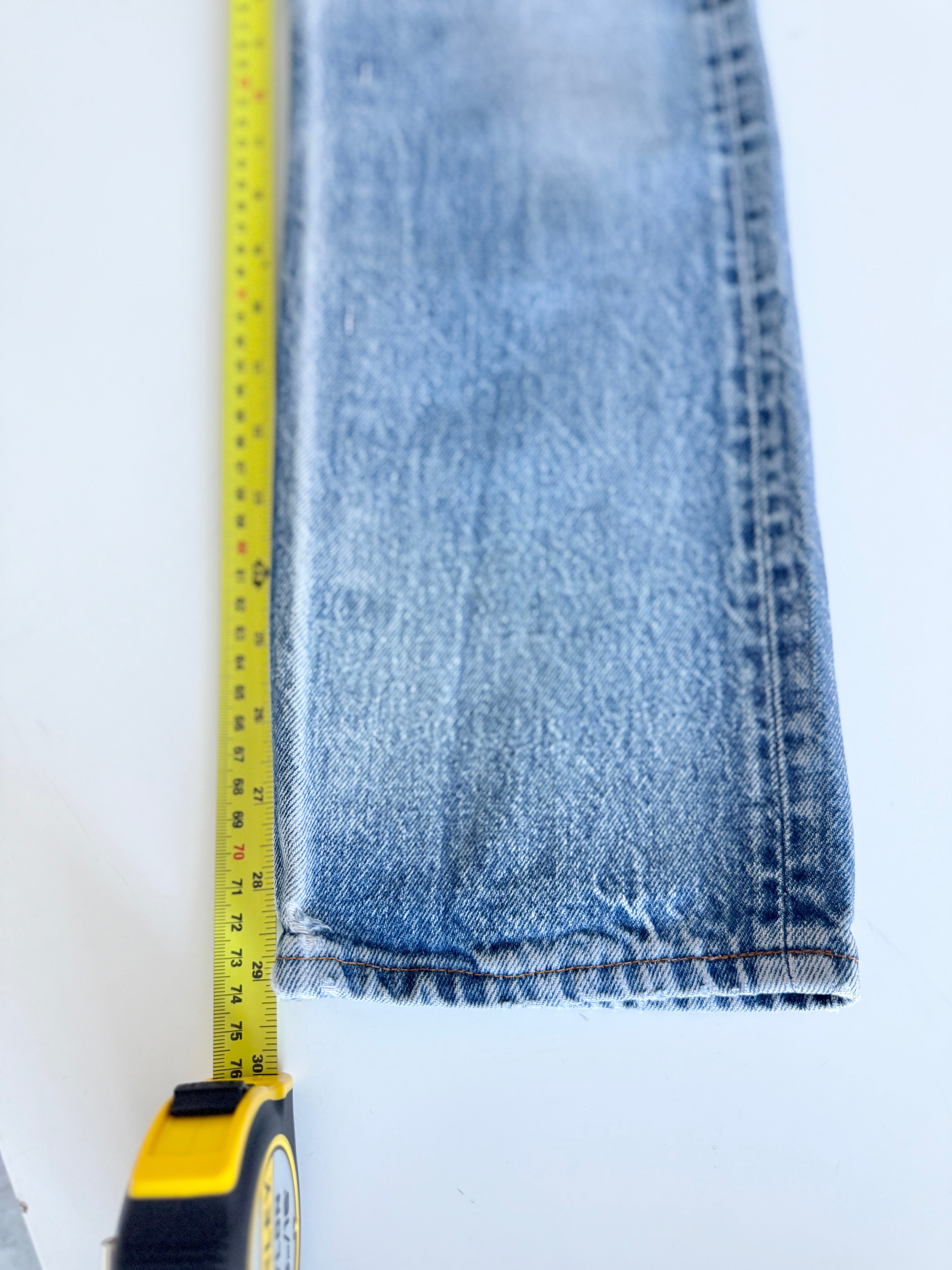 W23 L29 vintage Levis 701 22-24” measured waist faded denim made in USA 80s