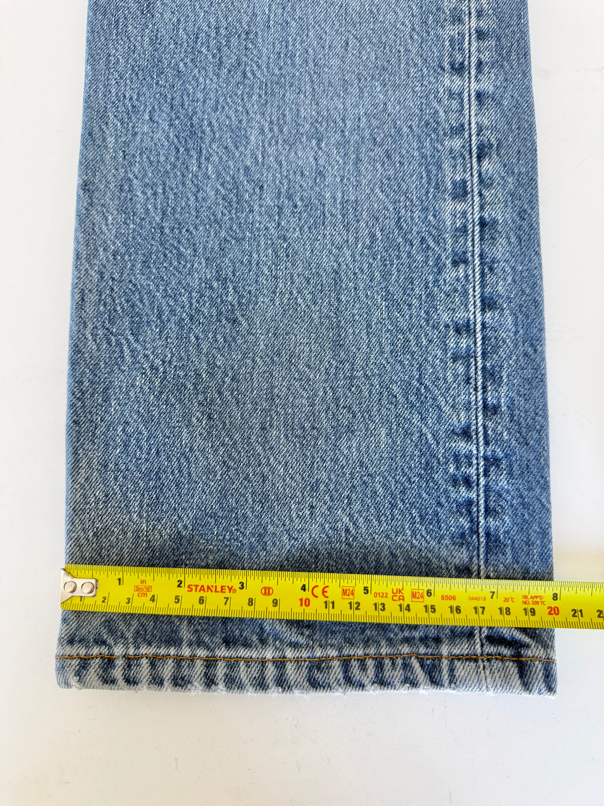W31 L30 vintage Levis 501xx 31” measured fade whiskers USA 501s 90s