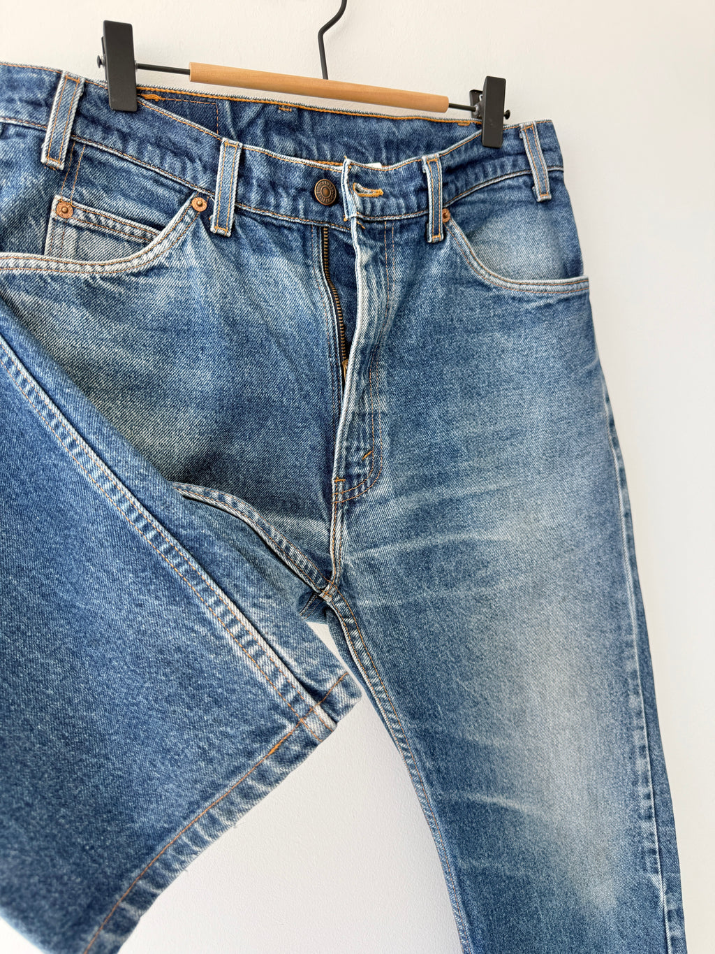 W32 L28 vintage Levis 505 30/33” measured waist dark faded blue orange tab 505s 90s USA