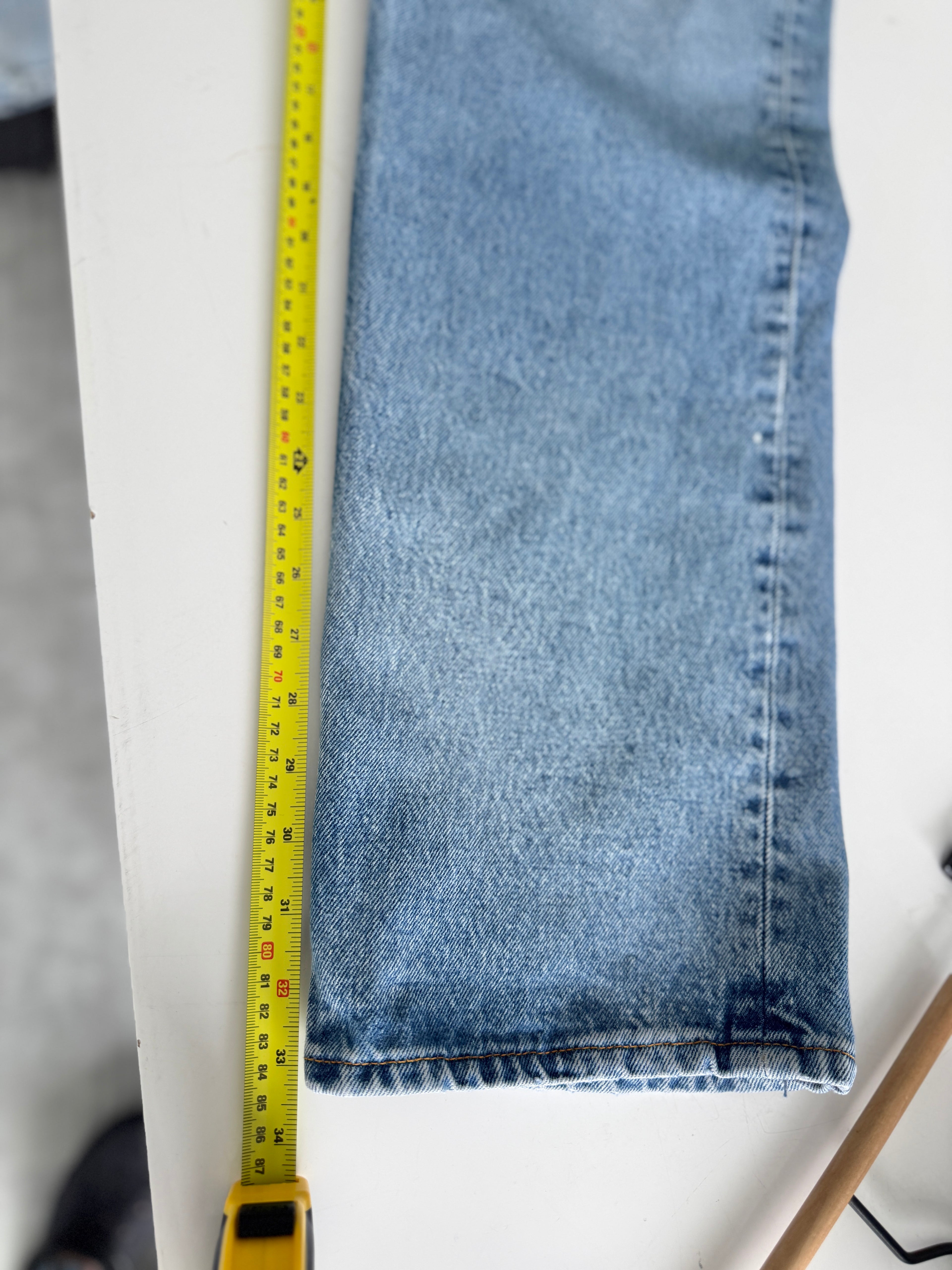 W33 L33 vintage Levis 501 32/33” measured medium blue faded 90s USA Levi’s 501s