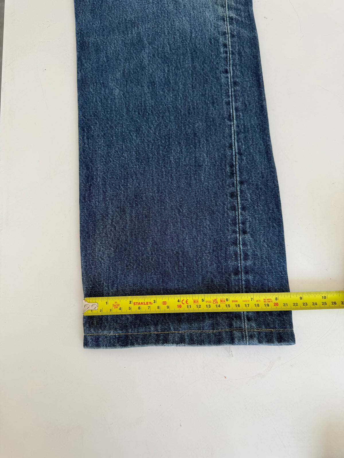 W34 L32 vintage Levis 501 dark blue faded 33/34” measured waist 501s 90s