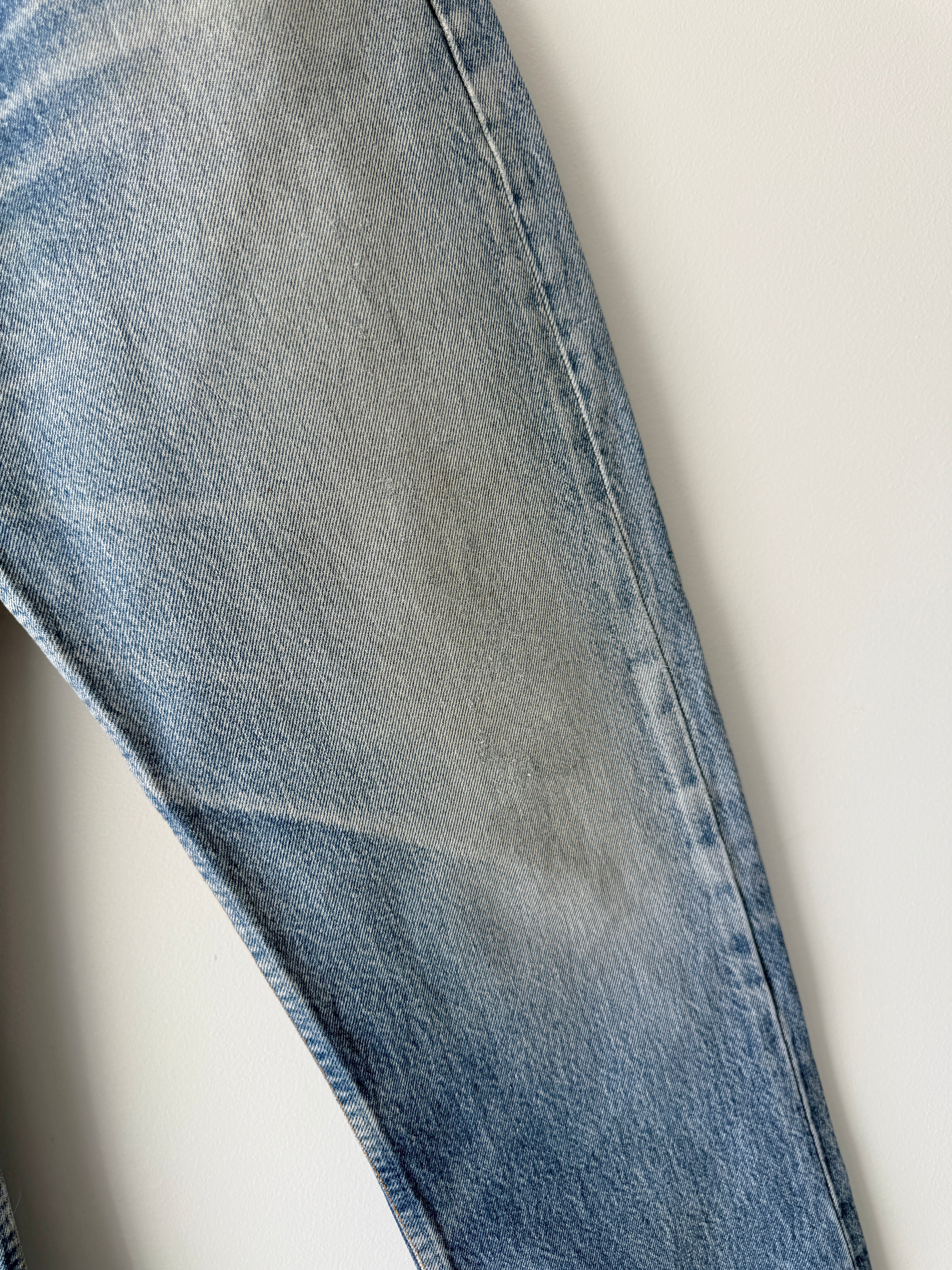 W30 L31 vintage Levis 501 29/30” measured waist medium faded blue 80s 501s