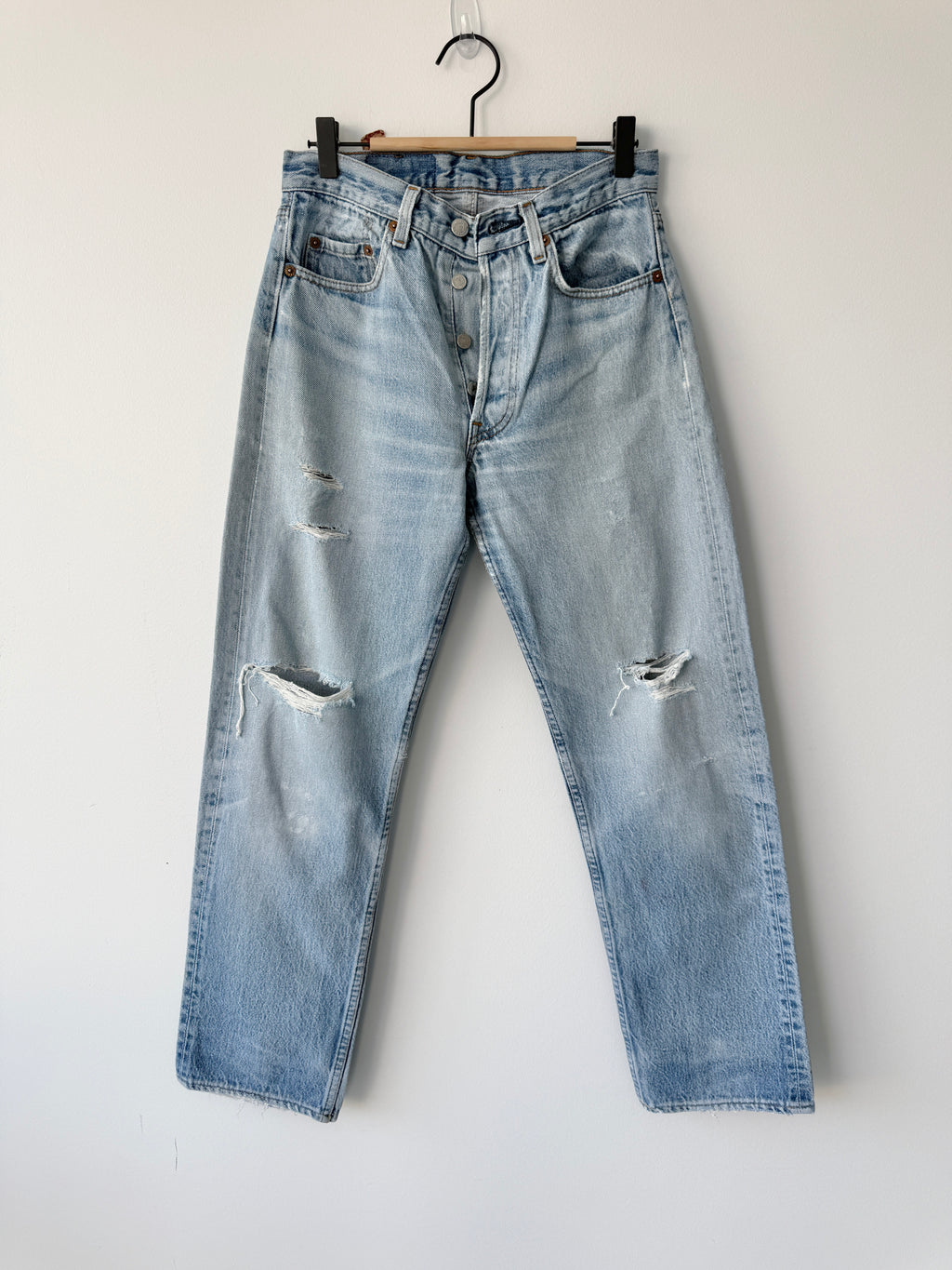 W27 L28 vintage Levis 501 light faded blue 26/27” measured waist 501s early 90s USA