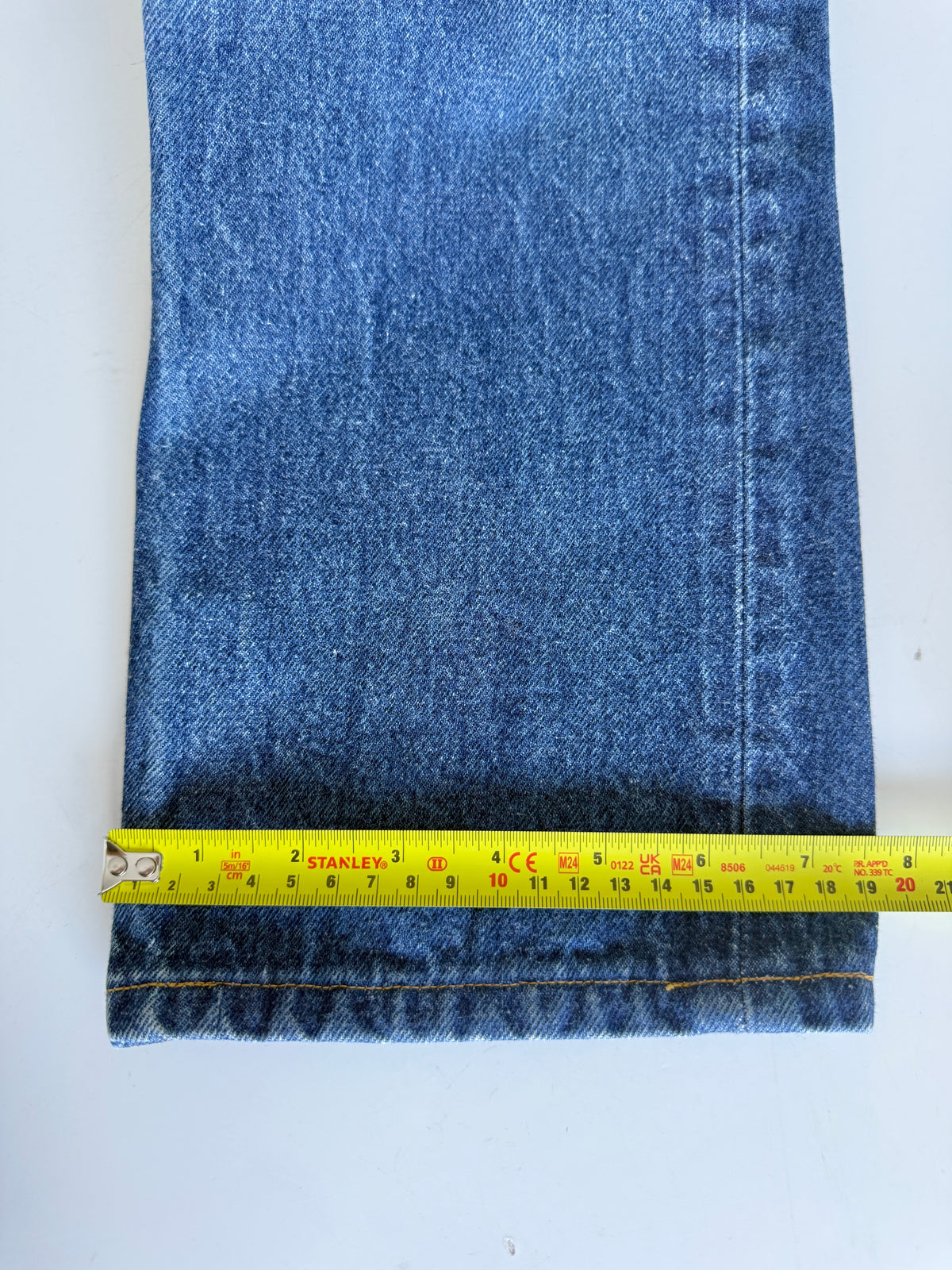 W26 L27 vintage Levis 501 25/26” measured raw blue 80s USA 501s slim hips