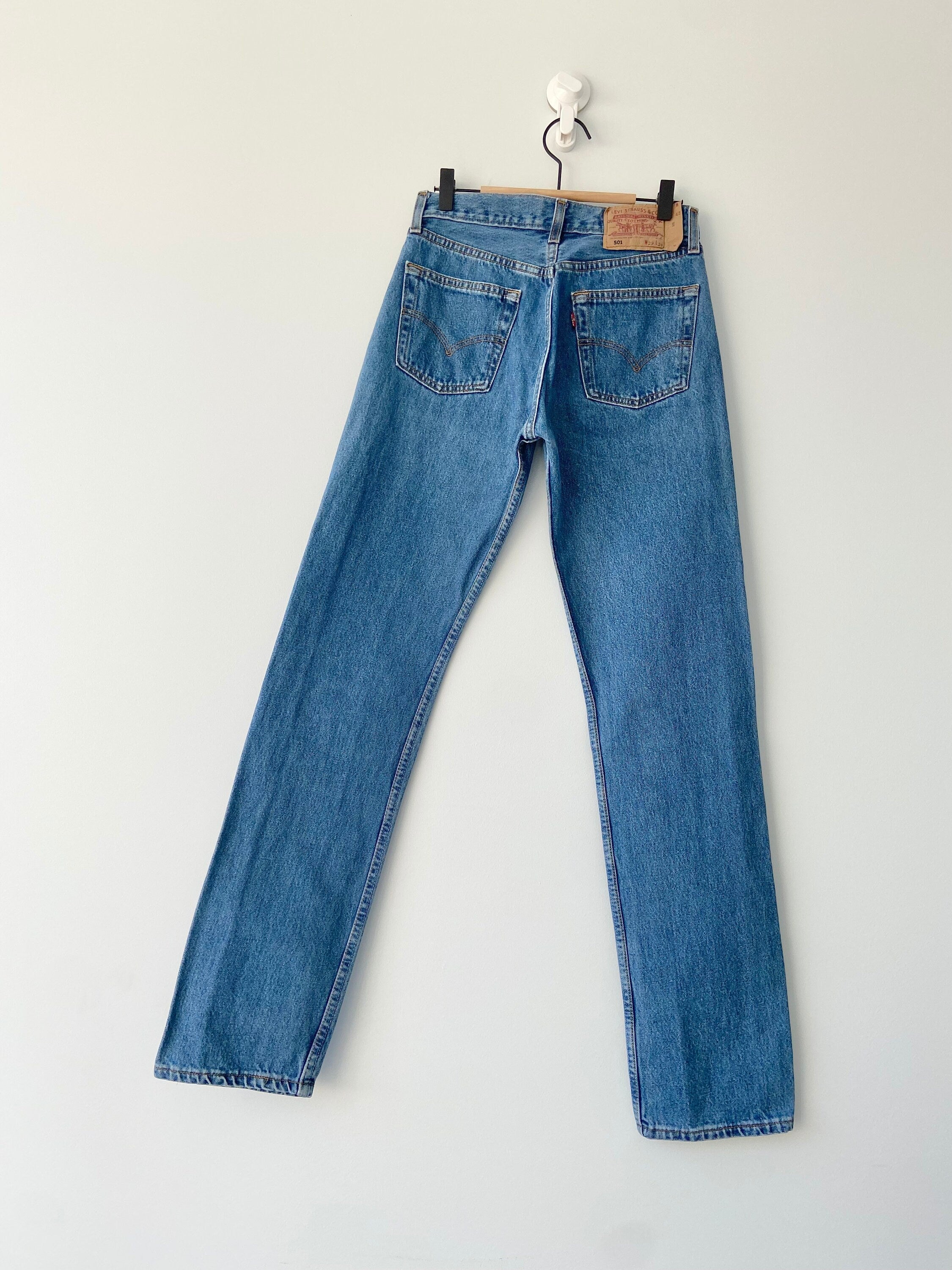 Levis 501 jeans w27 L32 raw blue vintage 501 Levis vintage