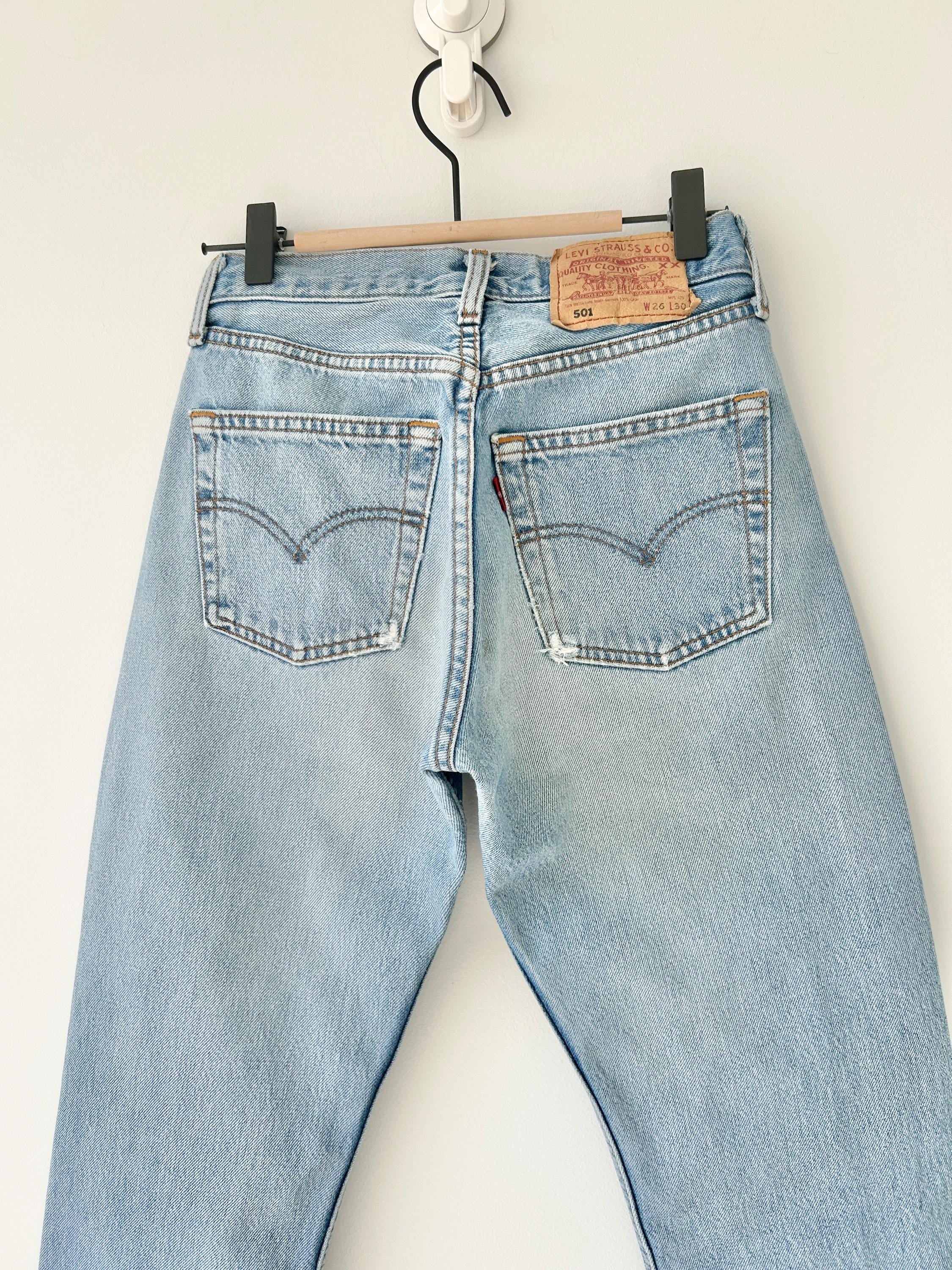 Levis 501 vintage w24 L29 Levi’s faded worn light blue straight leg Levi’s 501 90s vintage Levi’s 501  (23/24 waist)