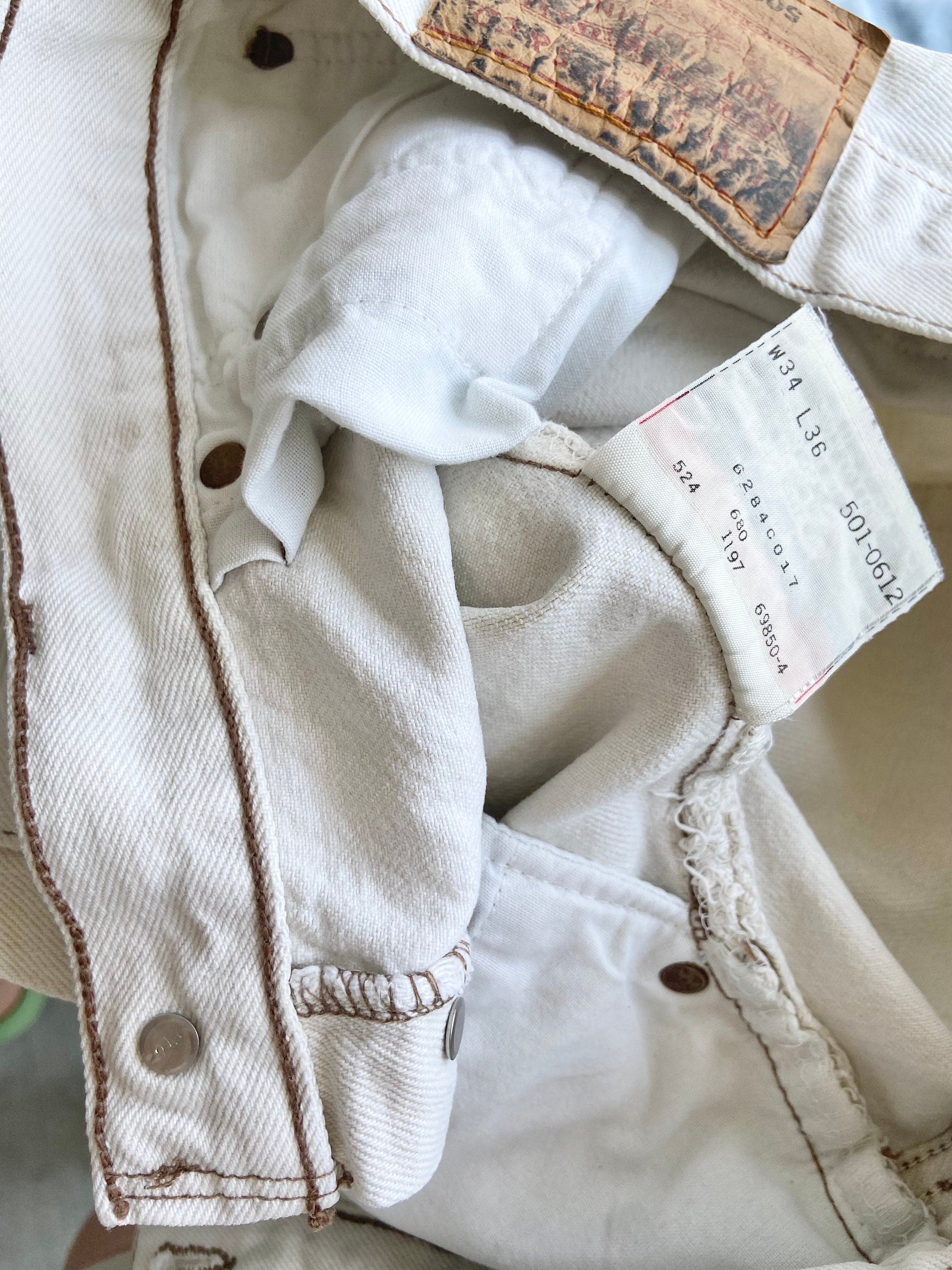 Vintage Levi’s 501 jeans w33 L36 90s vintage 501 jeans beige made in USA