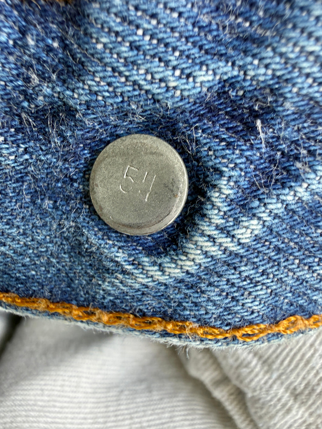 W27 L27 vintage Levis 701 0117 dark faded blue 29/30” measured waist 701 0117s 80s USA