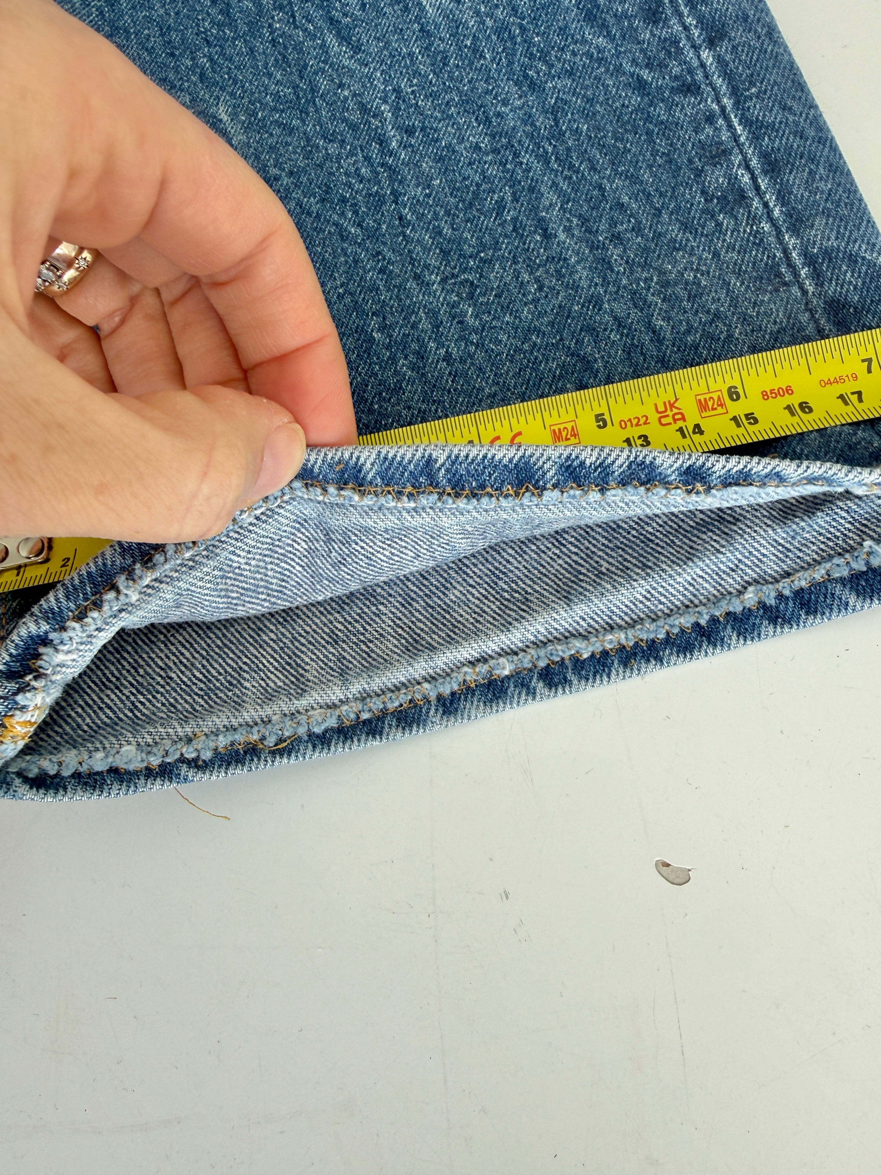 Soft W29 L30 vintage Levis 501s 28/29” measured dark fade whiskers blue denim Levi’s 501s 80s USA