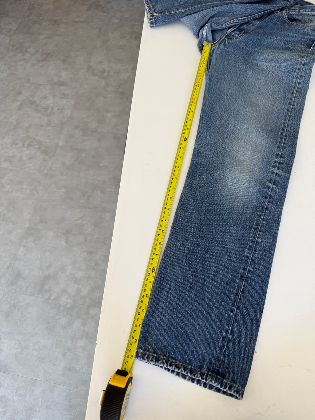 Soft W28 L30 vintage Levis 501s 27/28” measured light blue faded 80s USA 501s