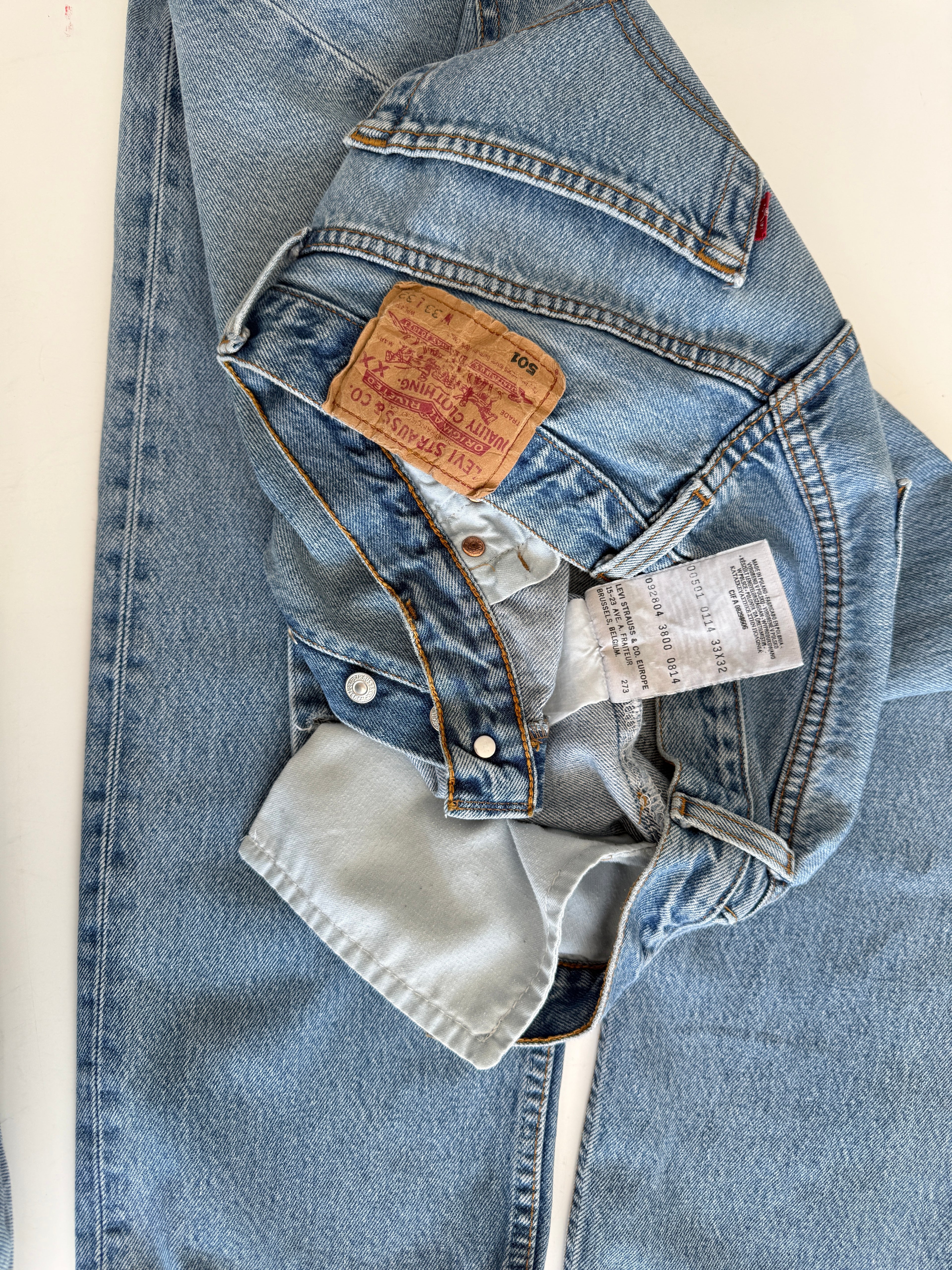 For Amanda - Soft W31 L30 vintage Levis 501 30/31” measured waist medium blue 501s Y2K