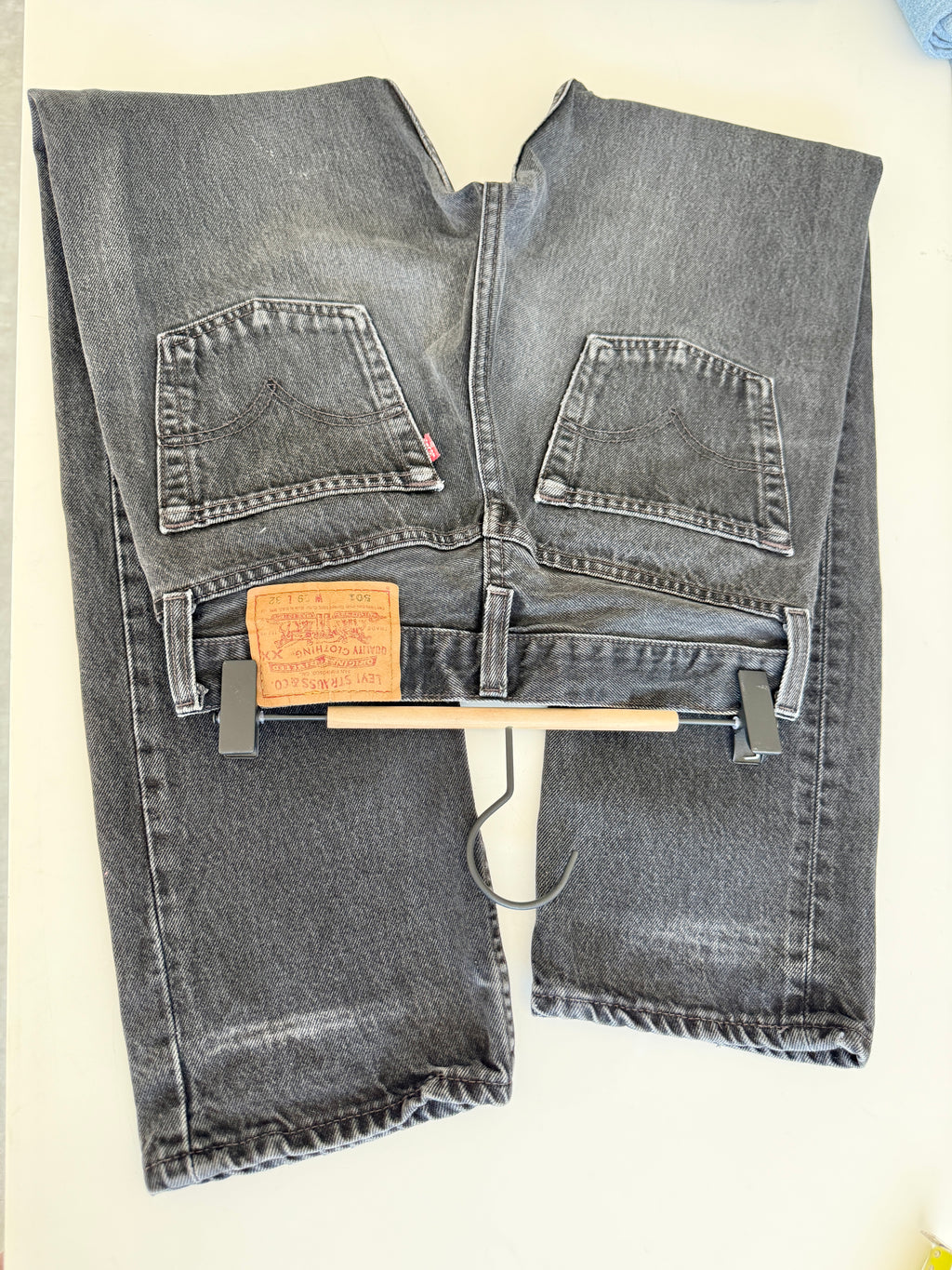 W27 L31 vintage Levis 501s 26/27” measured black faded 501s 90s USA