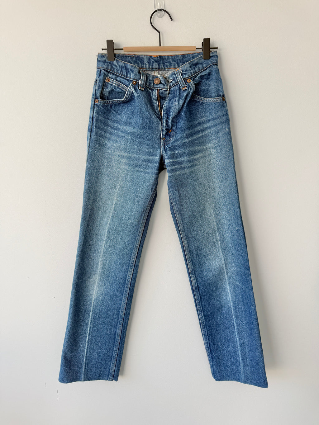 W25 L32 vintage Levis 630 02 17 dark blue fold lines  24/25” measured waist 630s USA 80s slim hips