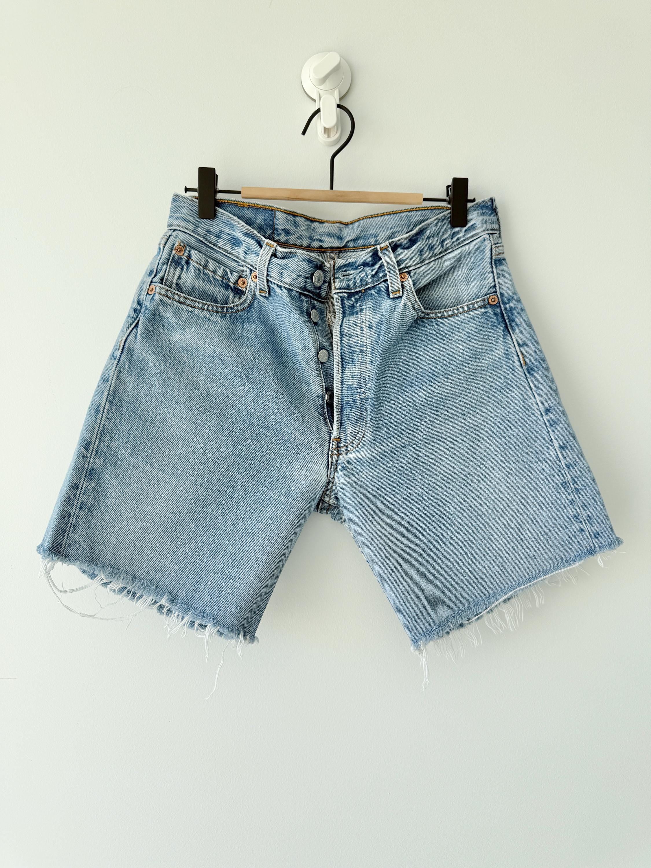 w27 Levis 501 vintage shorts 26-27” waist light blue 501s made in 90s cut shorts (mayuk)