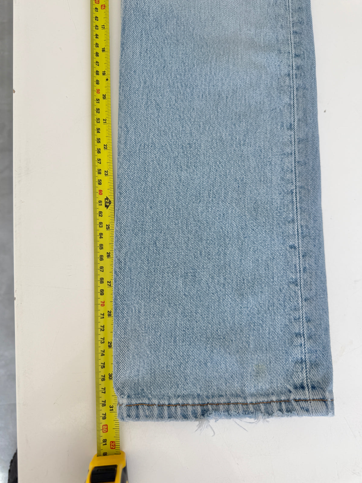 W27 L31 vintage Levis 501 26/27” measured waist light blue faded  90s 501s