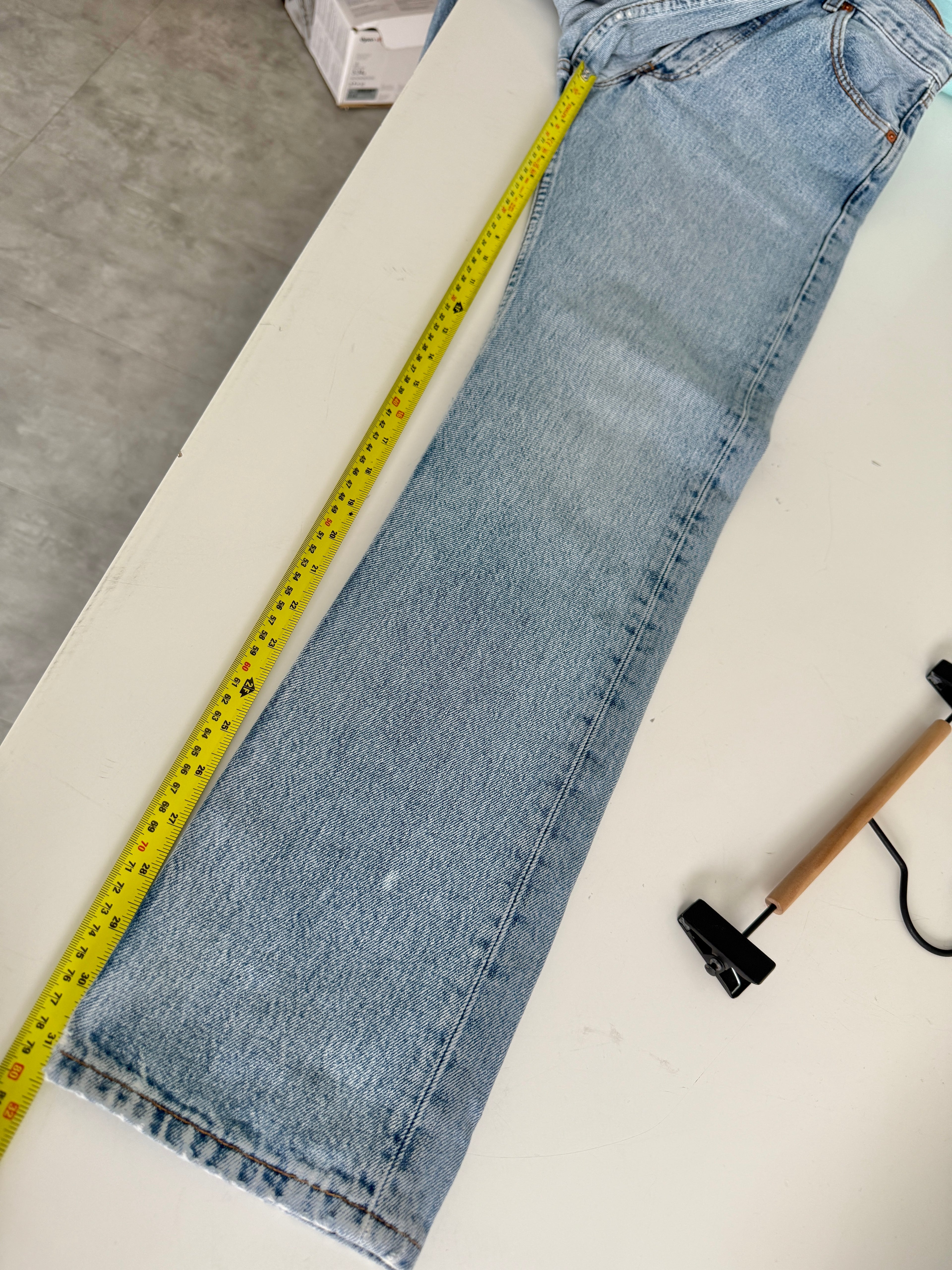 W26 L31 vintage Levis 501 25-26” light blue 90s Levi’s 501s