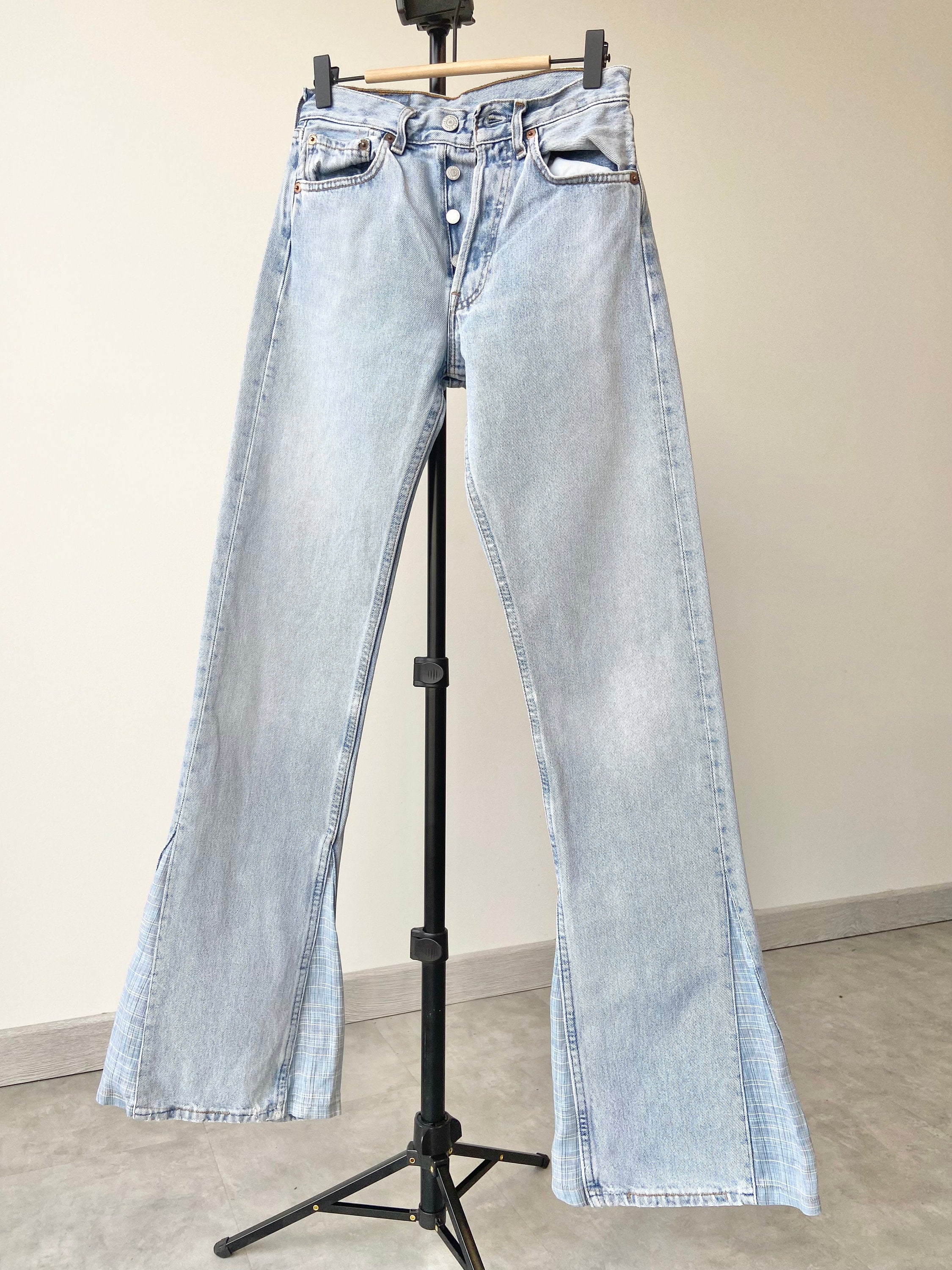 Levis 501 jeans w25 L34 90s light wash faded blue flared faded wash blue 501 vintage 501s