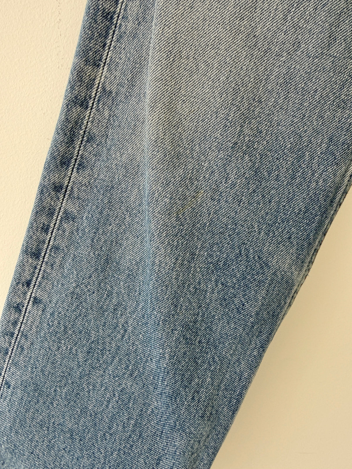 W28 L29 vintage Levis 501 27/28” measured whiskers medium blue Y2K 501s