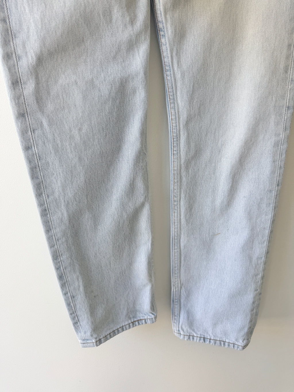 Vintage Levi’s 501 w26 L33 1998