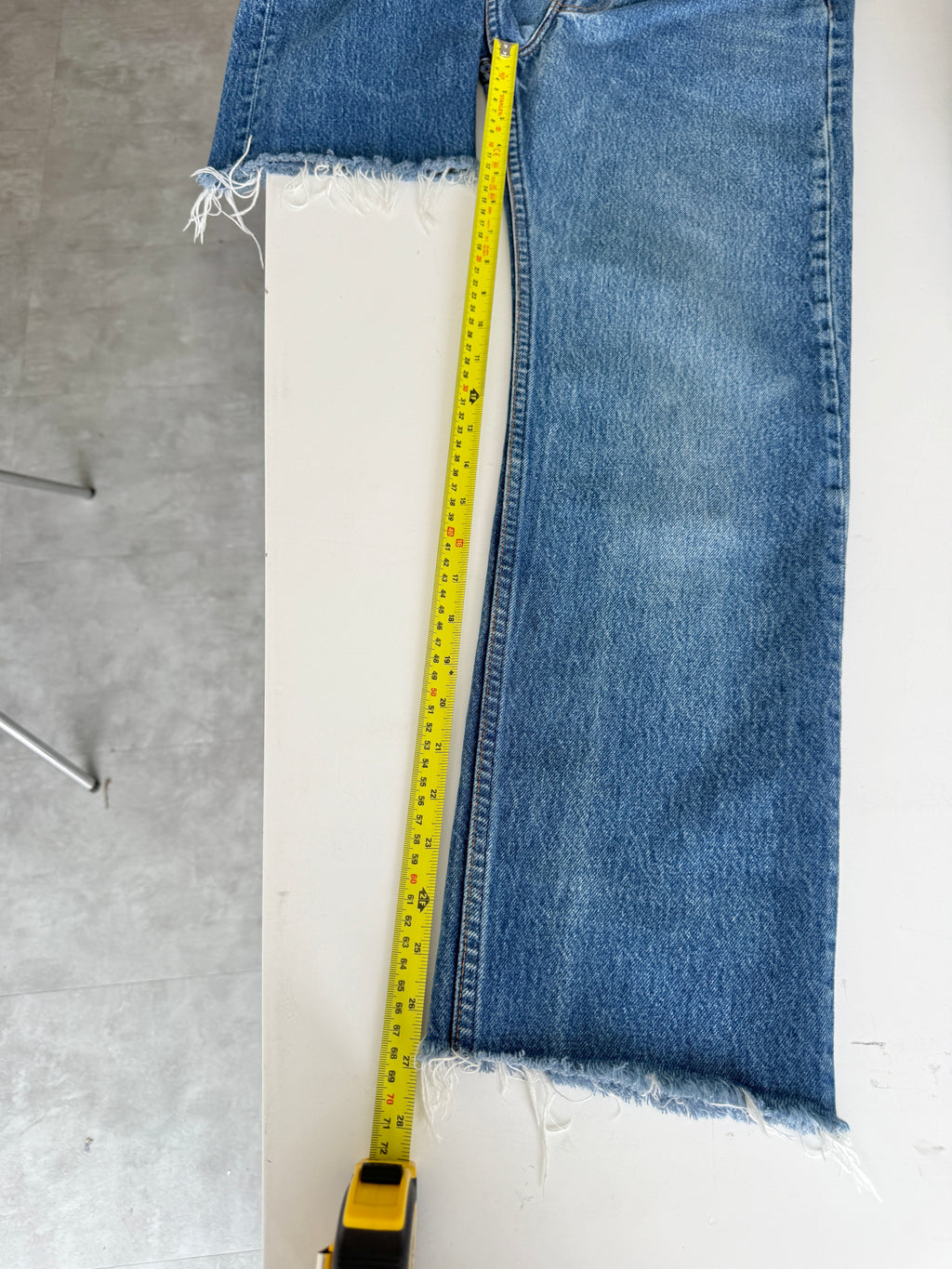 W27 L27 vintage Levis 701 0117 dark faded blue 29/30” measured waist 701 0117s 80s USA