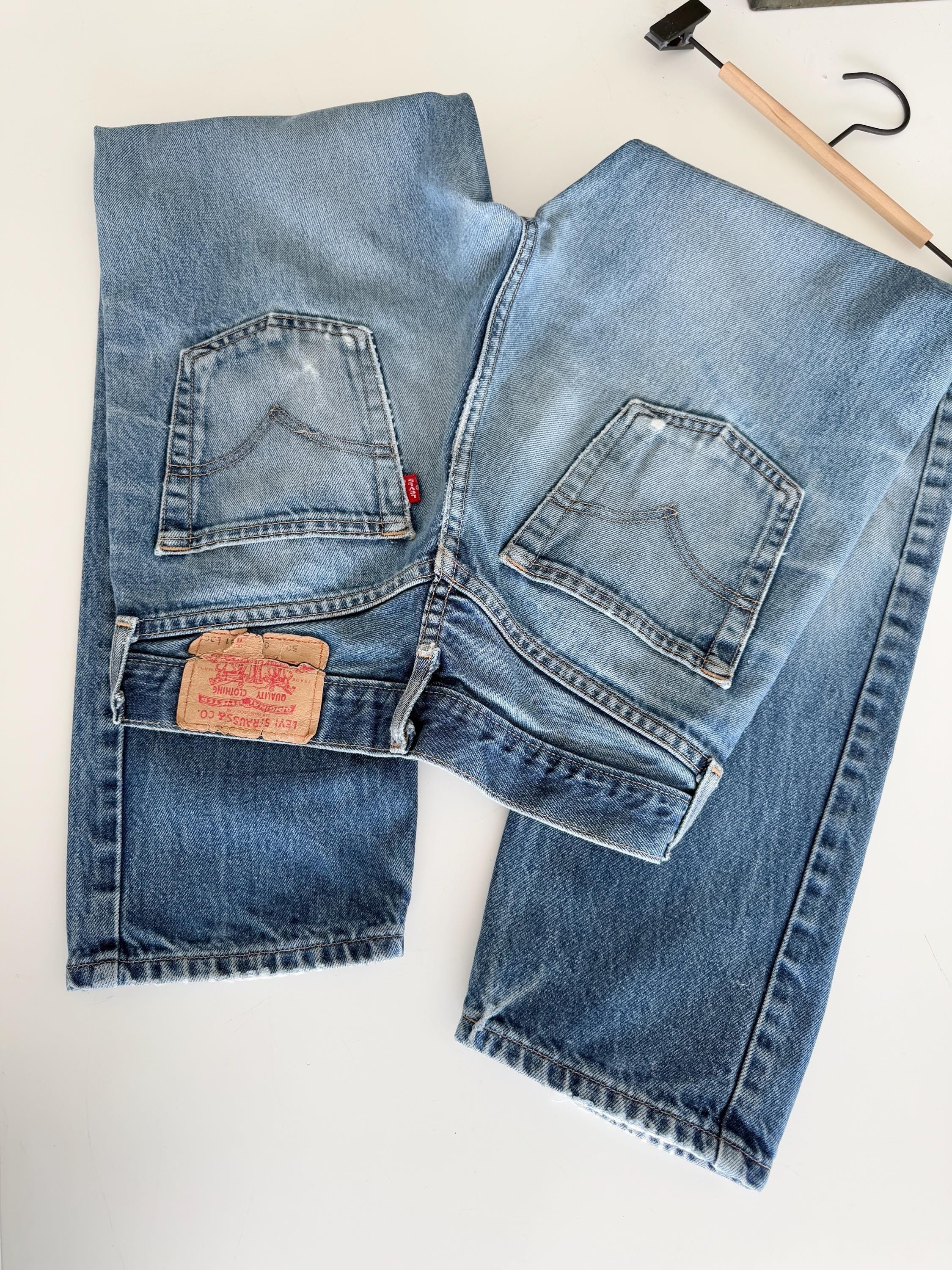 Levis 521 vintage w28/29 L28 dark faded blue 521 made in y2k straight leg jeans 521 28”/29” waist