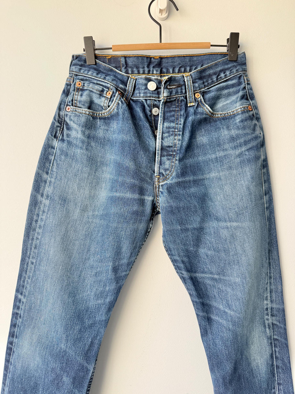 W27 L28 vintage Levis 501 26-27” measured dark blue made in y2k (iuk)